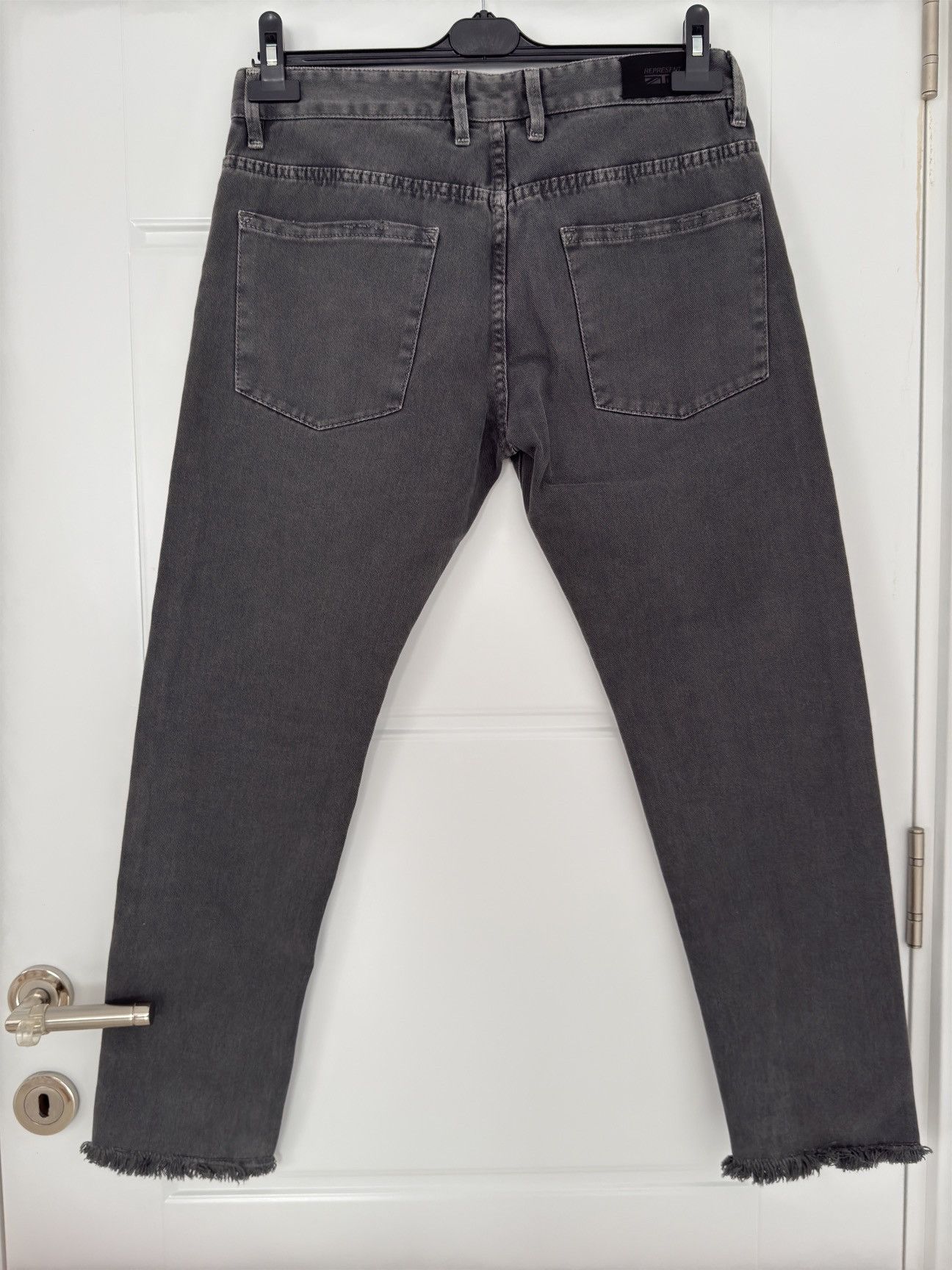 Represent Clo. Tight fit jeans Size US 31 - 2 Thumbnail