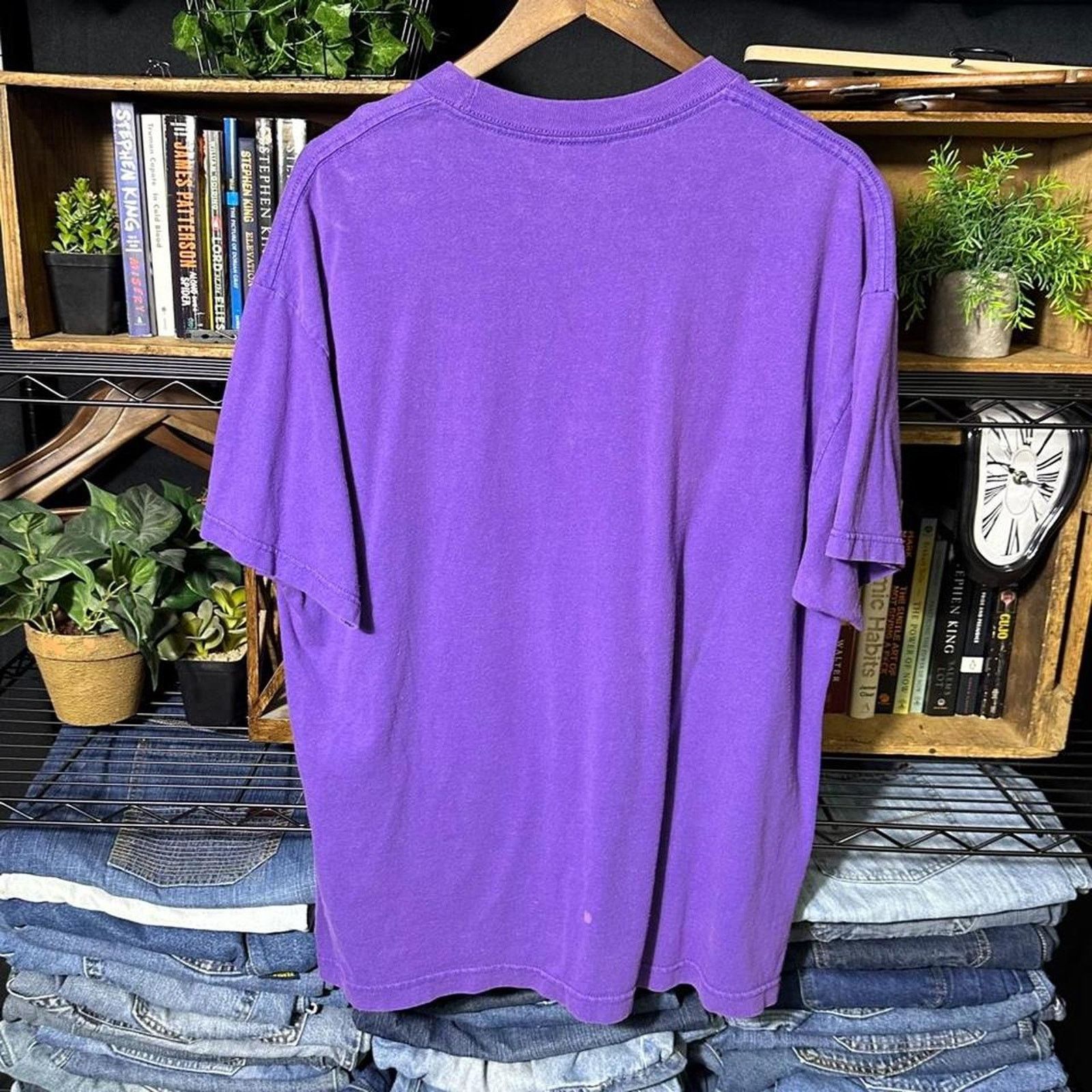 AAA Vintage Kickin’ It Skater Graphic Tee Mens XL Sneaker Shirt Size US XL / EU 56 / 4 - 2 Thumbnail