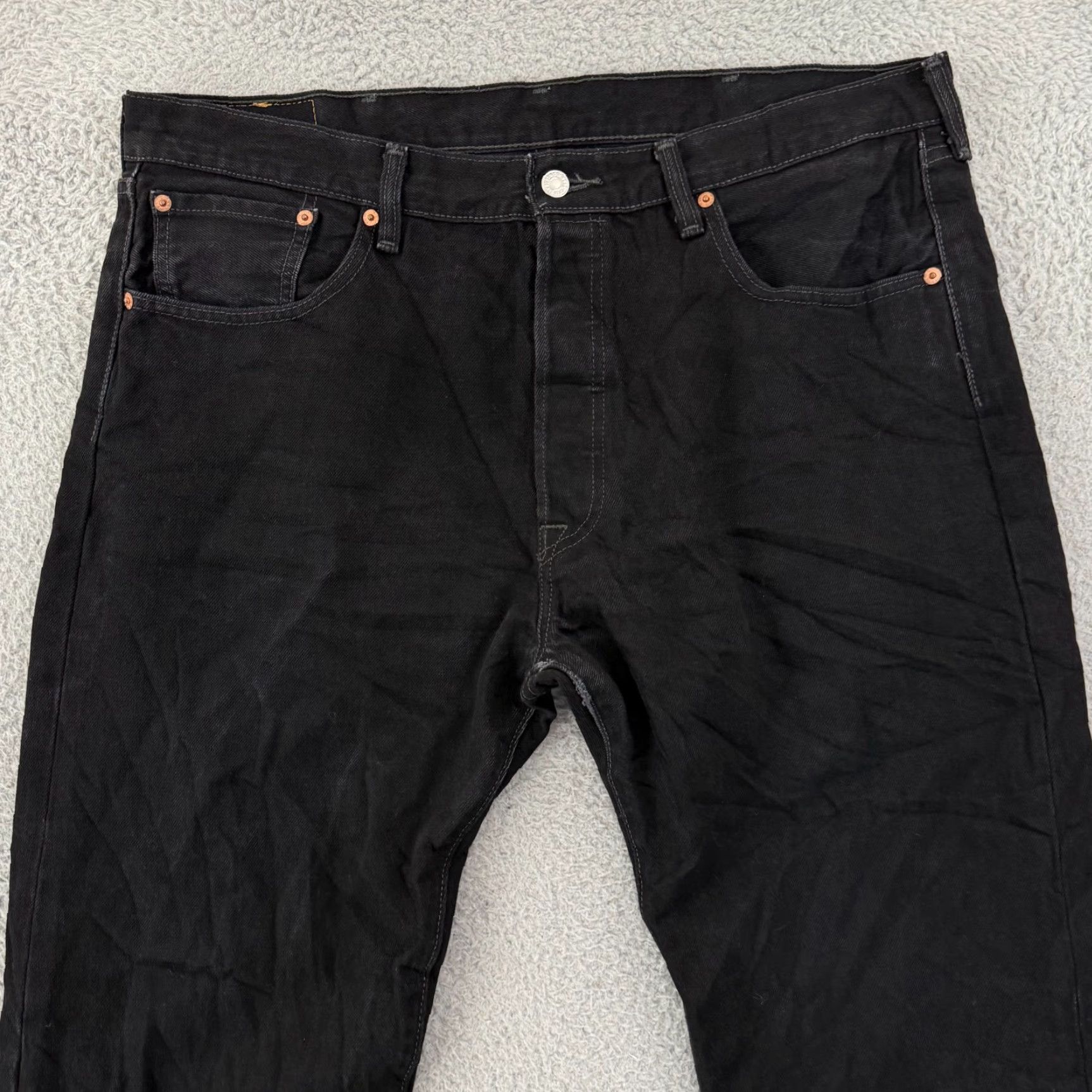 Levi's VINTAGE Levi's 501 Jeans Mens 38x32 Black Denim Straight Leg Button Fly Grunge Y2K Skate 90s Cowboys USA Mens Size US 38 / EU 54 - 6 Thumbnail