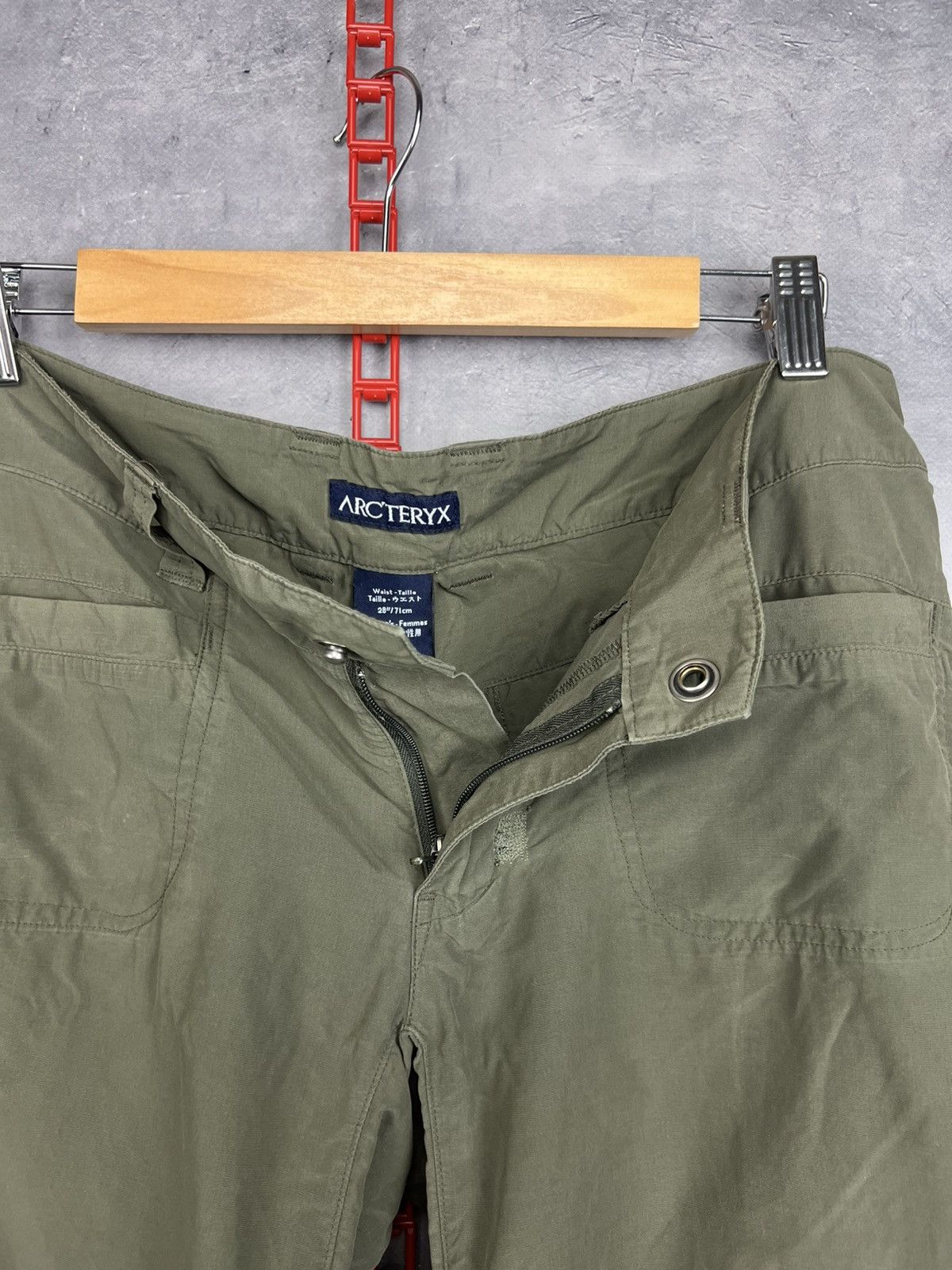 Arc'teryx Arc'teryx Women's Olive Green High Rise Straight Leg Pants 6 Size 28" / US 6 / IT 42 - 10 Thumbnail