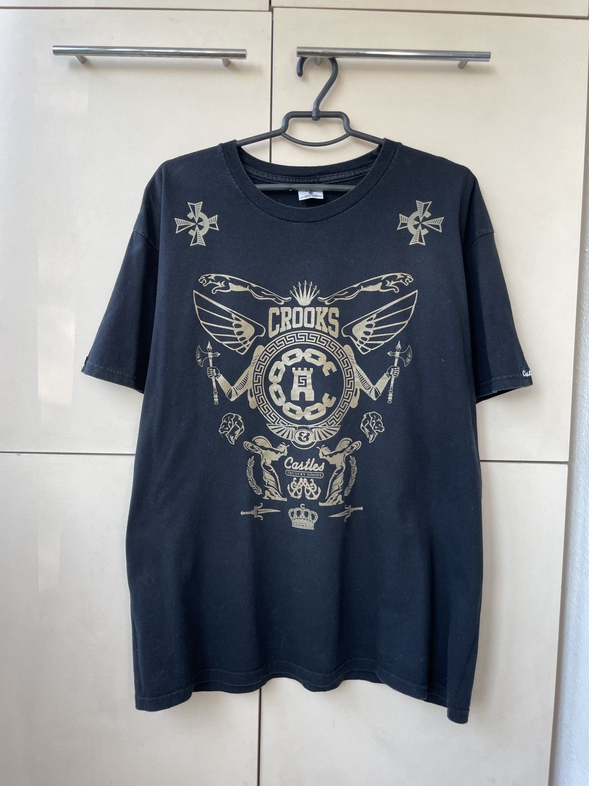 Crooks & Castles Crooks & Castles T Shirt Tee Size US L / EU 52-54 / 3 - 1 Thumbnail