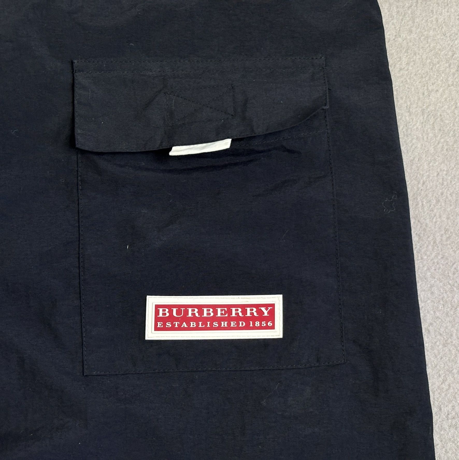 Burberry Burberry Black shorts size L Size US 35 - 9 Thumbnail