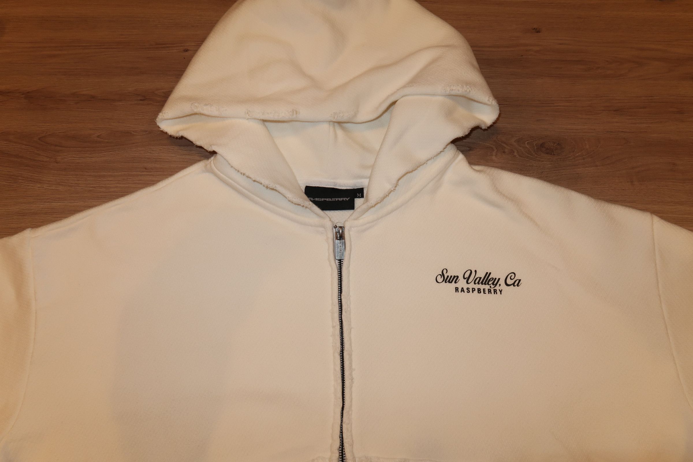 The GV Gallery GV Raspberry Sun Valley Zip Up Size US M / EU 48-50 / 2 - 1 Thumbnail