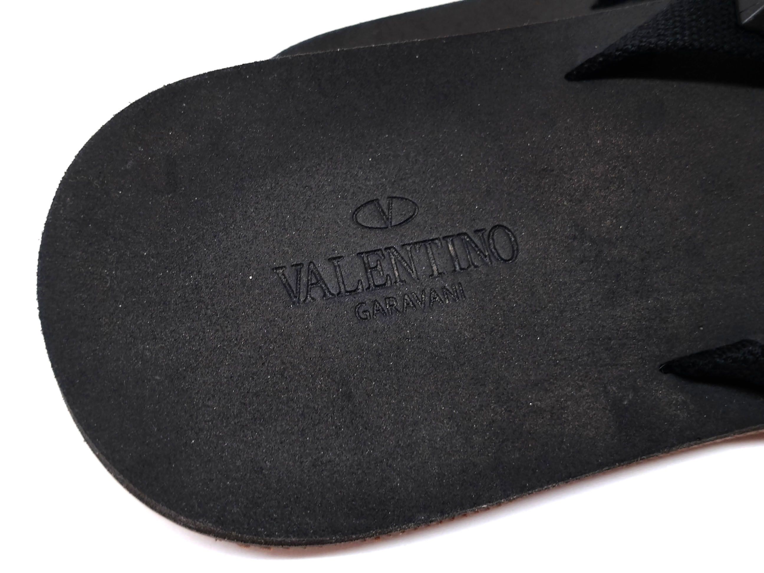 Valentino Valentino Garavani Rockstud Rubber Flip-Flops Black Size US 11 / EU 44 - 5 Thumbnail