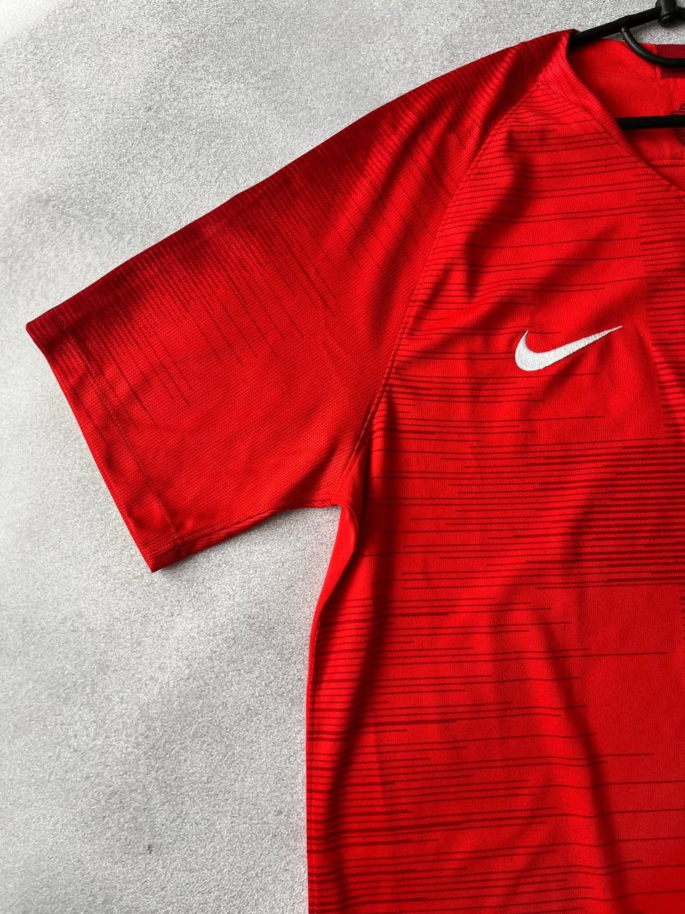 Nike England Nike Soccer Jersey Vintage Home Tee Size US L / EU 52-54 / 3 - 4 Thumbnail