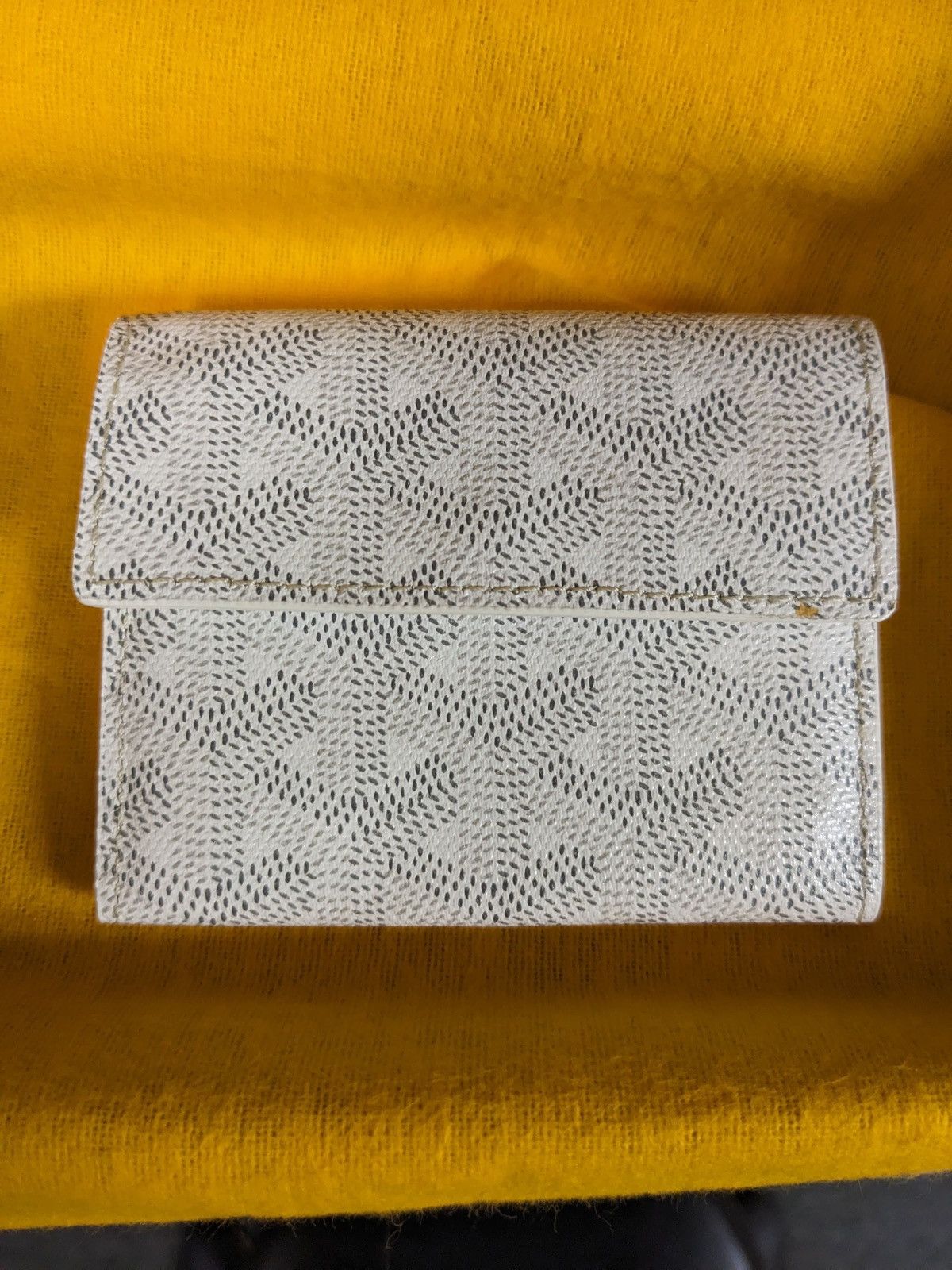 Goyard MAISON GOYARD MONNAIE MARIGNY CARD COIN WALLET WHITE Size ONE SIZE - 6 Thumbnail