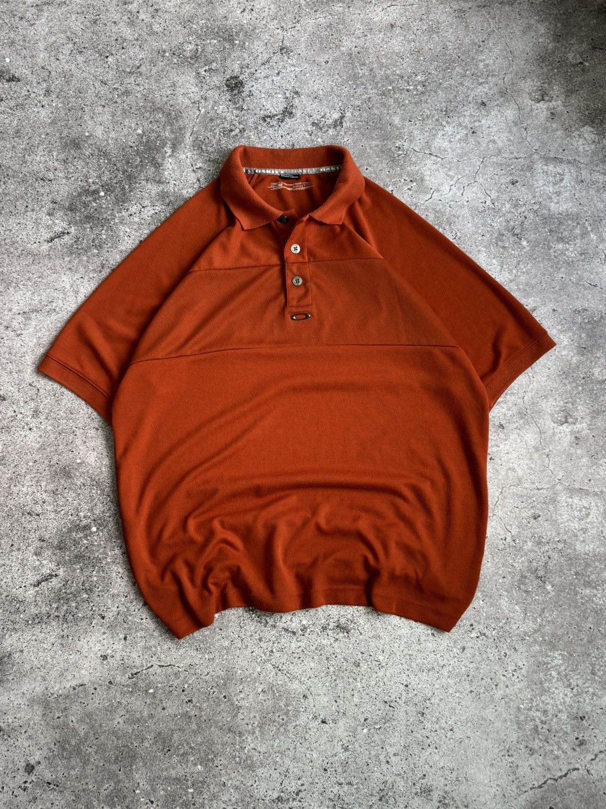 Oakley × Vintage Vintage Oakley metal logo oversized polo t-shirt Size US L / EU 52-54 / 3 - 1 Thumbnail