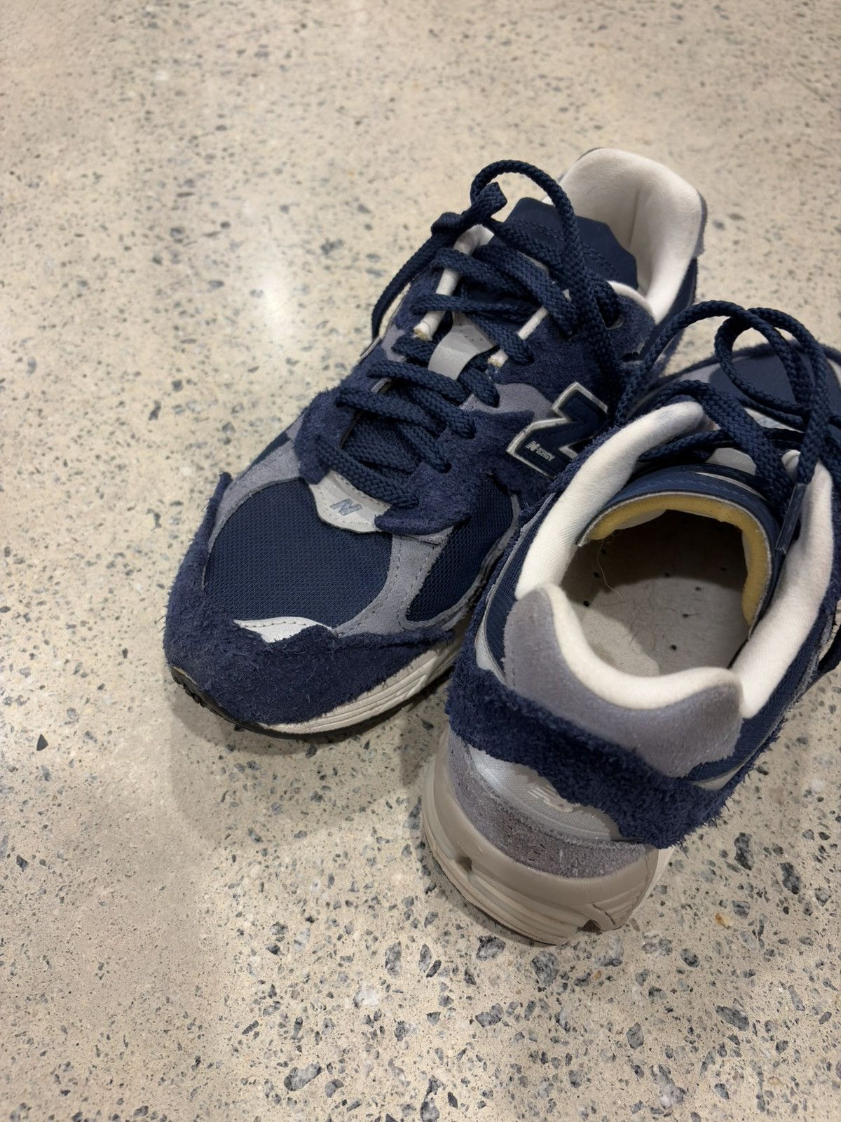 New Balance 2002R Navy Blue New Balance Size US 9 / EU 42 - 3 Thumbnail