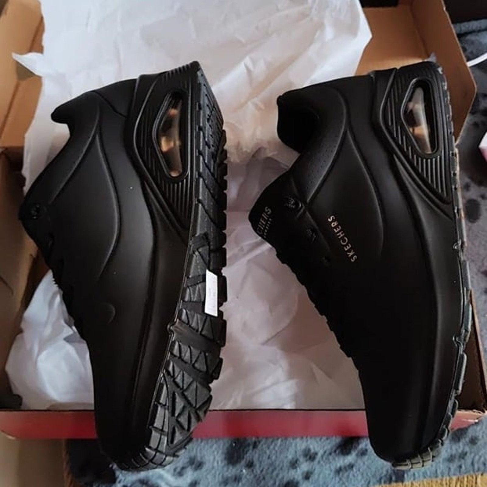 SKECHERS Skechers Women's Uno Stand On Air Sneaker, Black Sz 8.5 Size US 8.5 / IT 38.5 - 2 Thumbnail