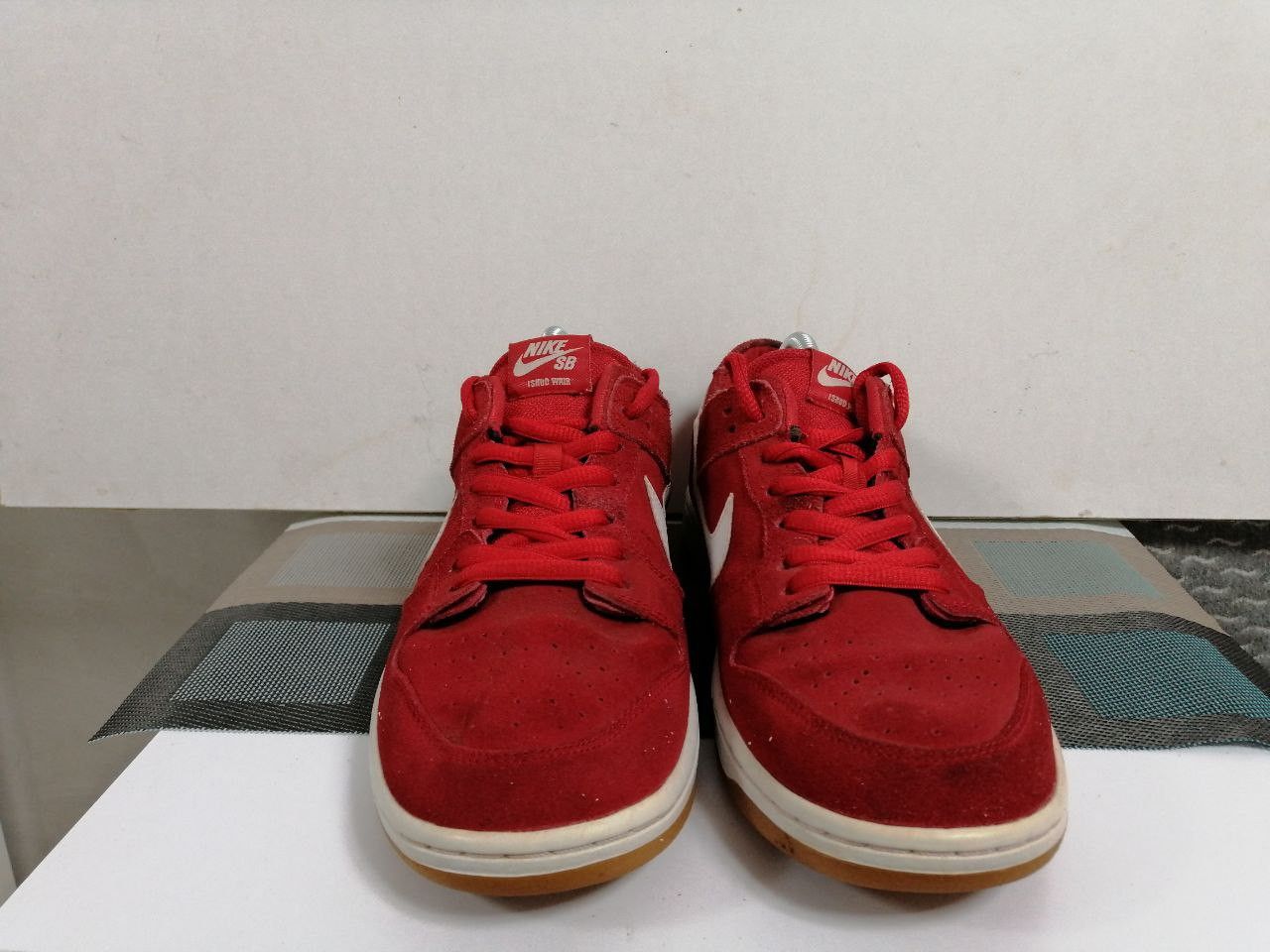 Nike Nike SB Dunk Low Pro Ishod Wair University Red Gum White Size US 11 / EU 44 - 5 Thumbnail
