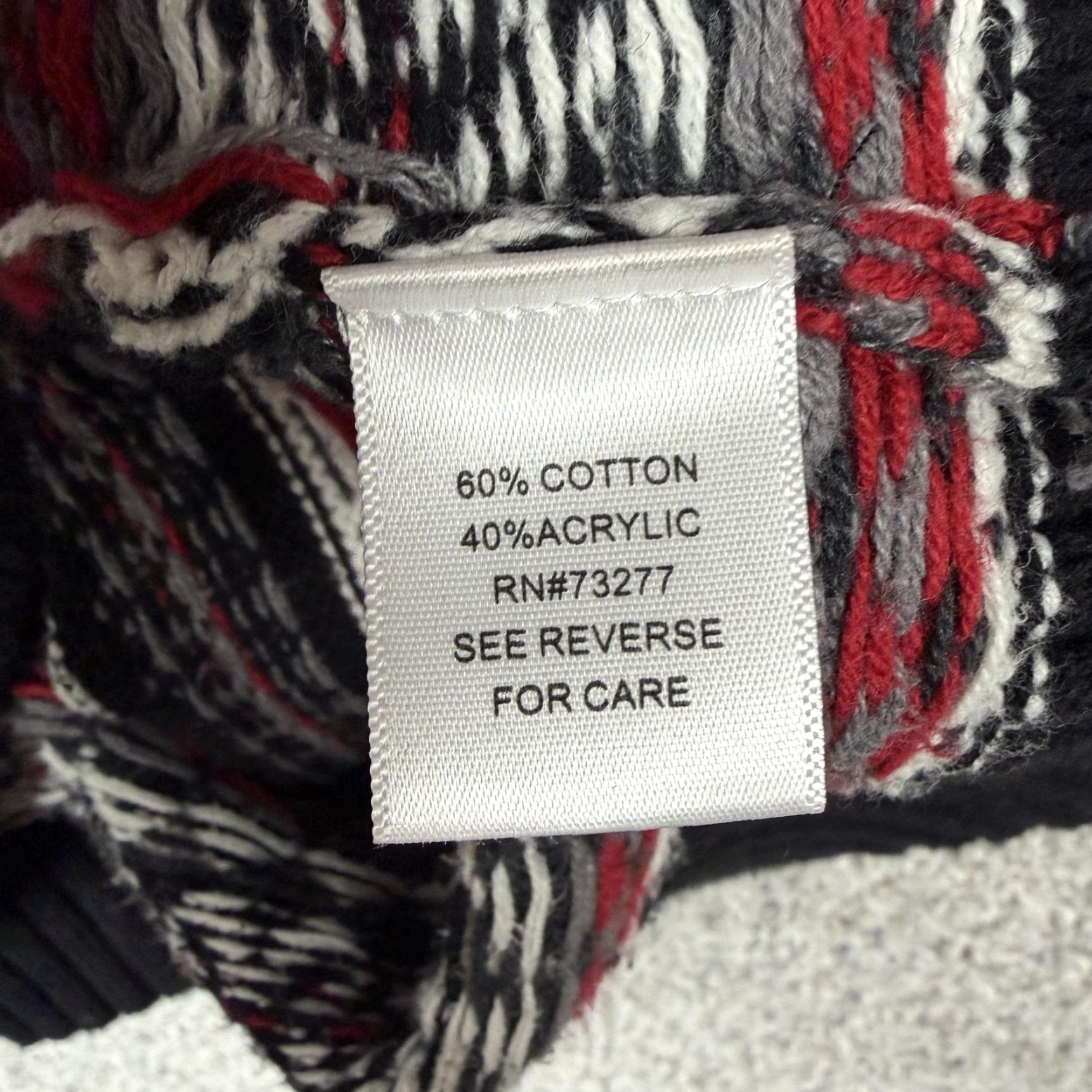 Croft & Barrow Croft & Barrow Sweater Womens M Black Fair Isle V-Neck Nordic Winter Pullover Knit Adults M Black Fair Isle Knit Pullover Sweater Mens Womens Size M / US 6-8 / IT 42-44 - 6 Thumbnail