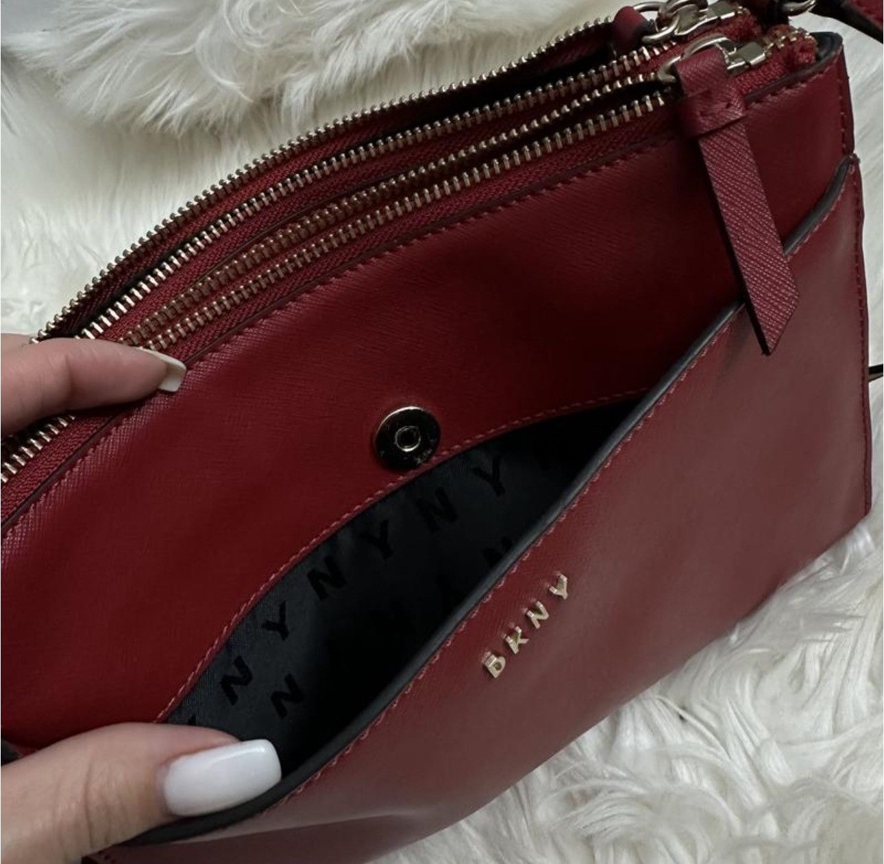 Designer DKNY Red Saffiano Leather Double Logo Crossbody Size ONE SIZE - 8 Thumbnail