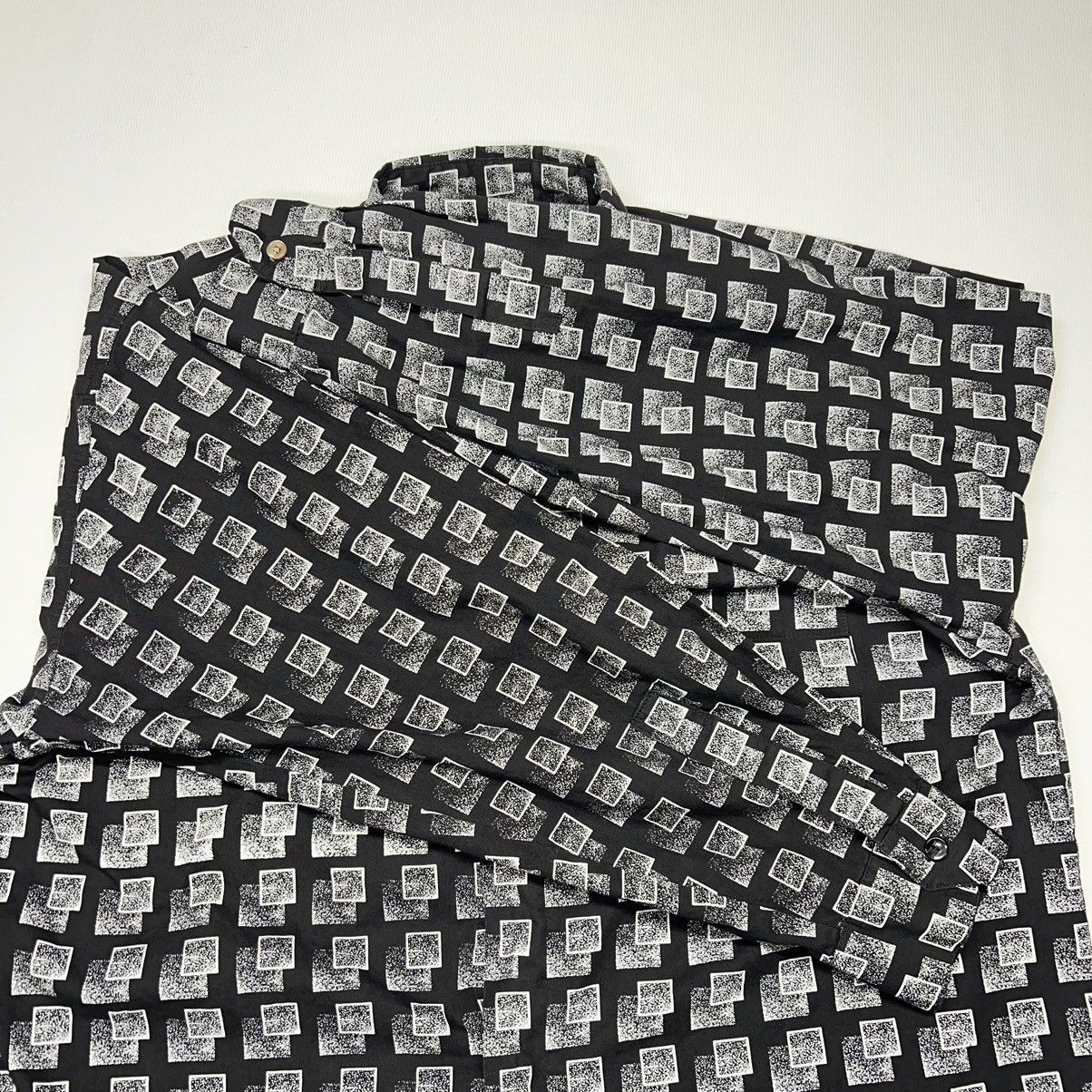 Vintage Vincente Nesi Button Up Shirt Black Print Geometric Squares Size US L / EU 52-54 / 3 - 10 Thumbnail