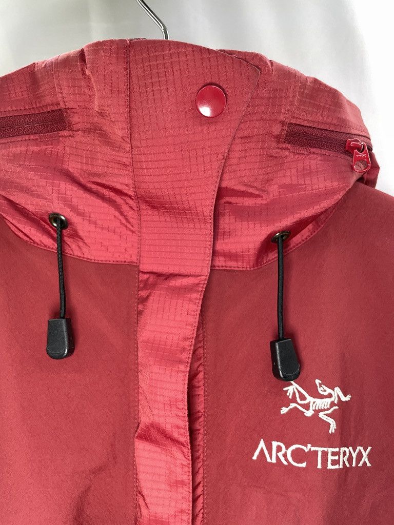 Arc'teryx ARCTERYX Theta AR 2003 Sangria Red Vintage Gore Tex Jacket Size US S / EU 44-46 / 1 - 9 Thumbnail