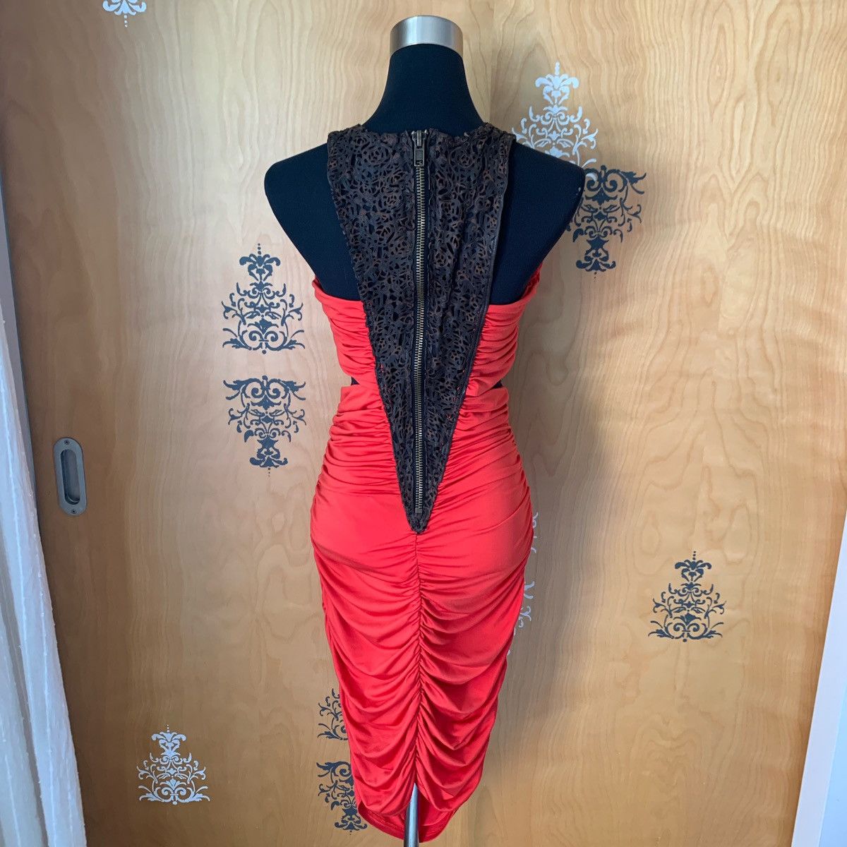 Bebe × Designer × Vintage Vintage Bebe y2k Red Cut-Out BodyCon Dress Size M / US 6-8 / IT 42-44 - 4 Thumbnail