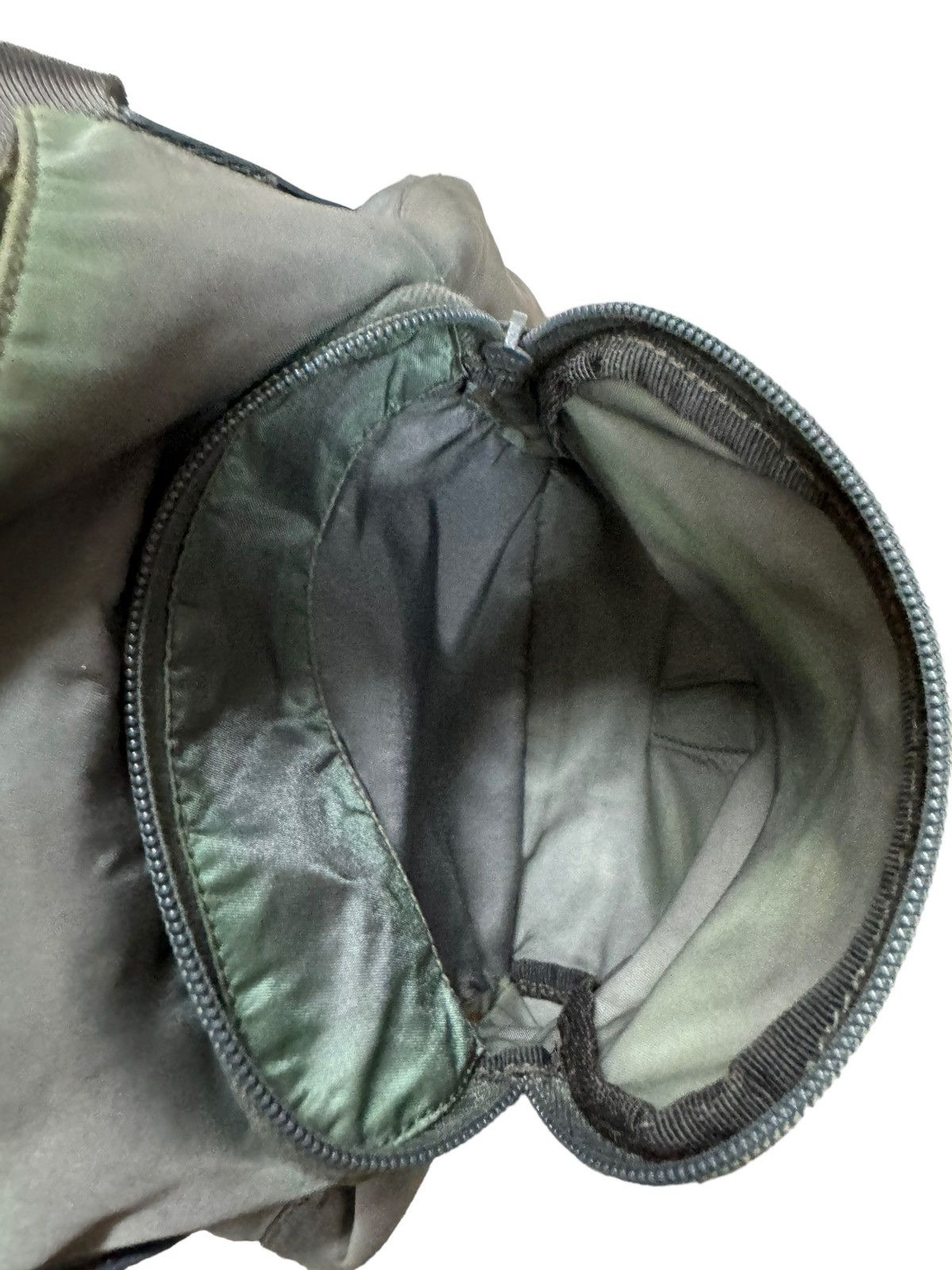 Prada Vtg🔥Prada Tessuto Nylon Green Buckle Crossbody Shoulder Bag Size ONE SIZE - 14 Thumbnail