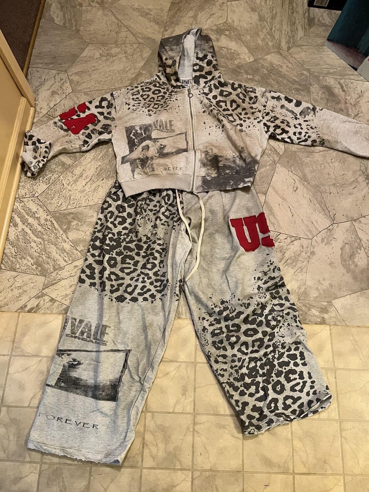 Vale USA VALE SWEATSUIT Size US 36 / EU 52 - 1 Thumbnail