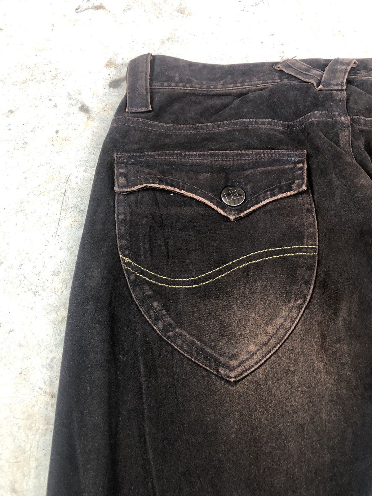 Lee Japanese Lee Flared Jeans Distressed Jeans Suede Size US 32 / EU 48 - 14 Thumbnail