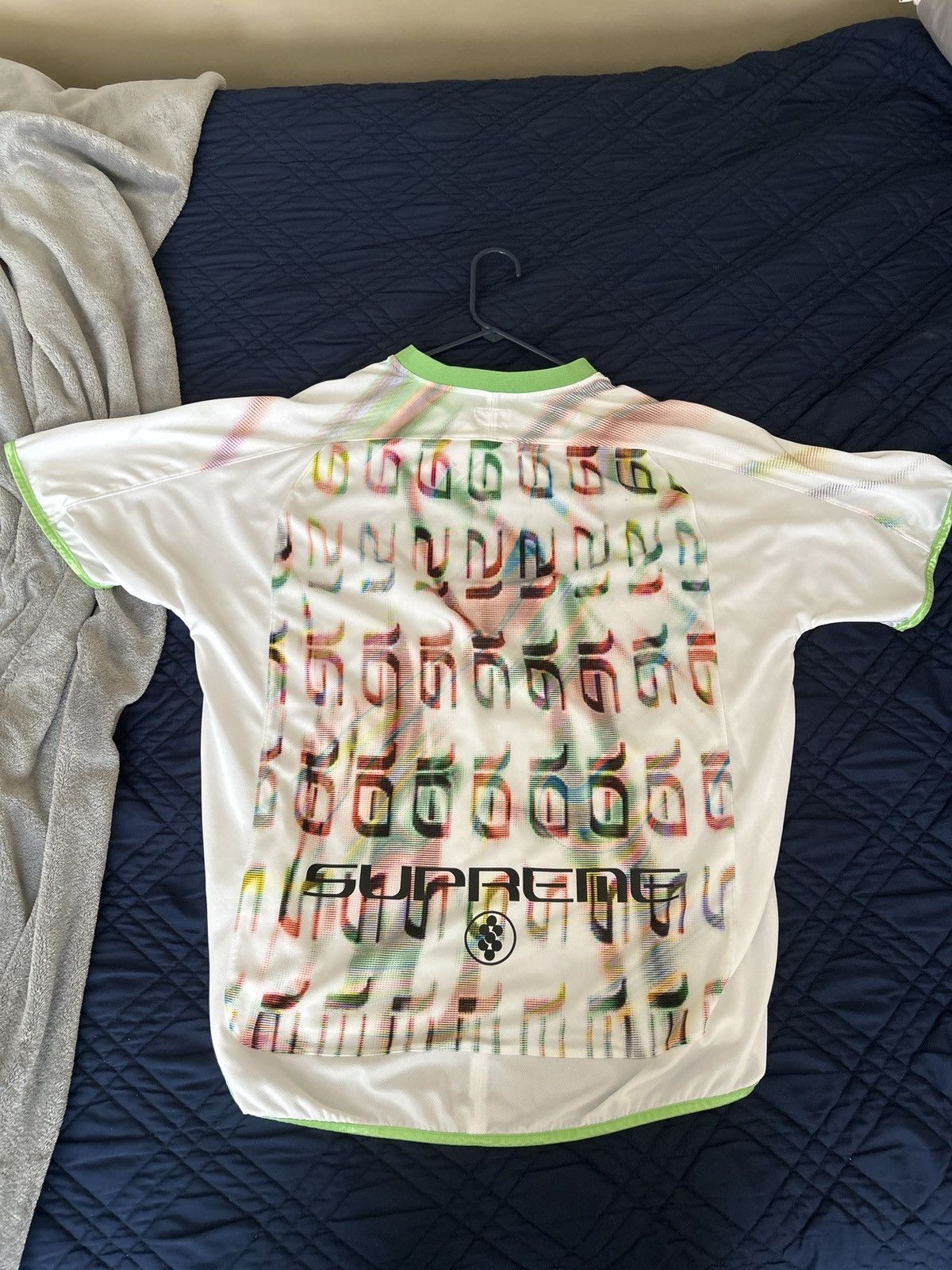 ウェア Supreme Feedback Soccer Jersey Supreme Feedback Soccer Jersey (SS23) - $98