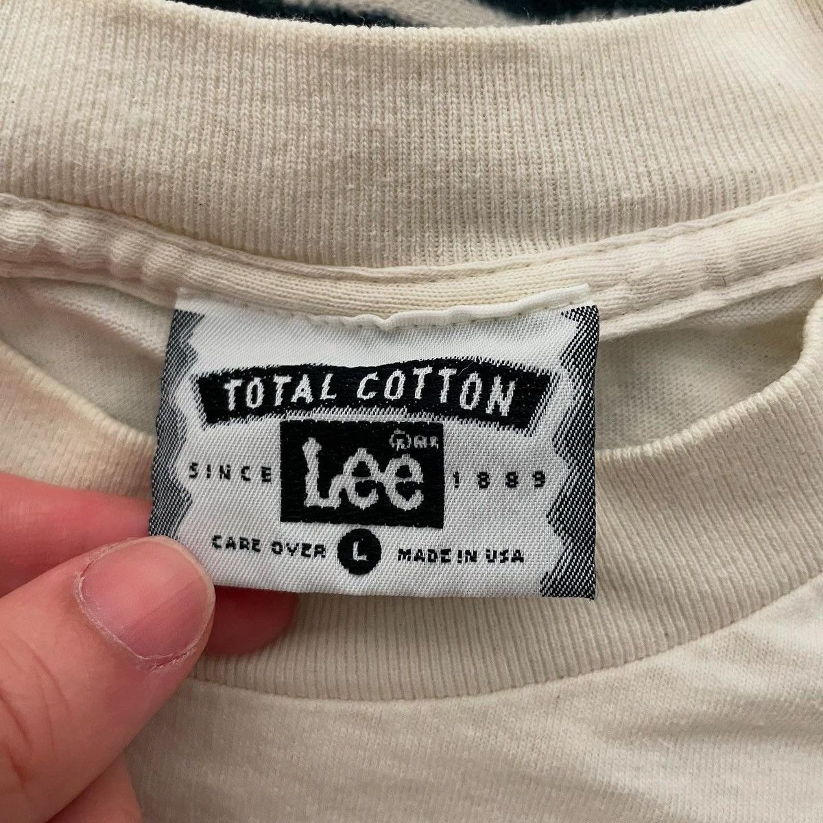 Vintage T-shirt Designer Artist White Cream Vintage 90s Lee Size US L / EU 52-54 / 3 - 3 Thumbnail