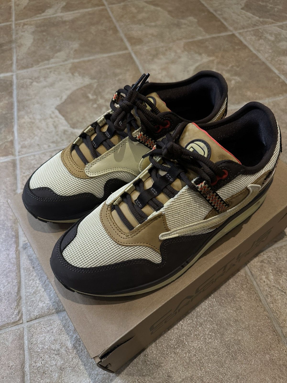 Nike × Travis Scott Travis Scott Nike Air Max 1 Baroque Brown Size US 9.5 / EU 42-43 - 2 Thumbnail