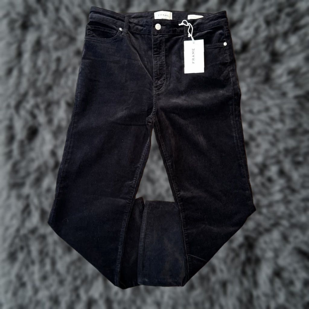 Frame FRAME Le Crop Mini Boot Denim Jeans Mid-Rise Black Size 31 Cropped Womens Regular Inseam 26 New with tags Size 33" - 1 Thumbnail
