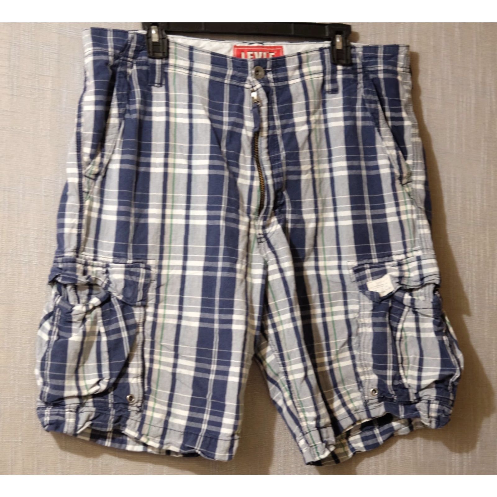 Levi's Levi's Cargo Shorts 100% Cotton Plaid Mens W36 Cargo Pocket Casual Size US 37 - 2 Thumbnail