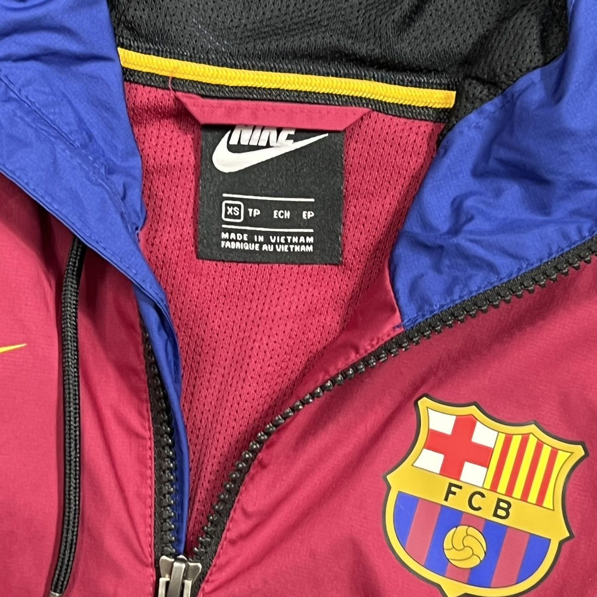 Other 💙❤️Vintage Nike Barcelona Nylon Training Jacket Hype Size US S / EU 44-46 / 1 - 5 Thumbnail
