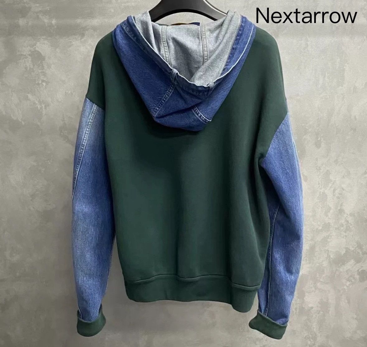 Louis Vuitton Louis Vuitton's latest green stitched logo hoodie Size US L / EU 52-54 / 3 - 2 Thumbnail