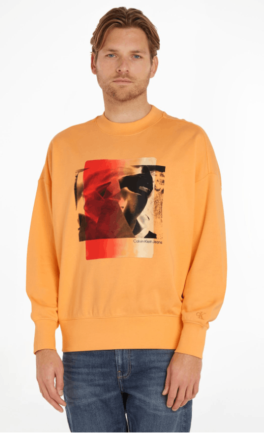 Calvin Klein CALVIN KLEIN MULTI LAYERED PHOTO CREW NECK OVERSIZED FIT-XL Size US XL / EU 56 / 4 - 1 Thumbnail