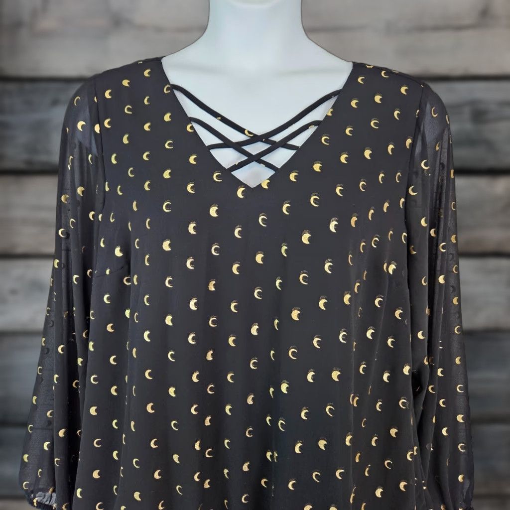 Torrid Torrid Womens Top Sz 2 Black Gold Long Sleeve Elastic Waist Size XXL / US 16-18 / IT 52-54 - 1 Thumbnail