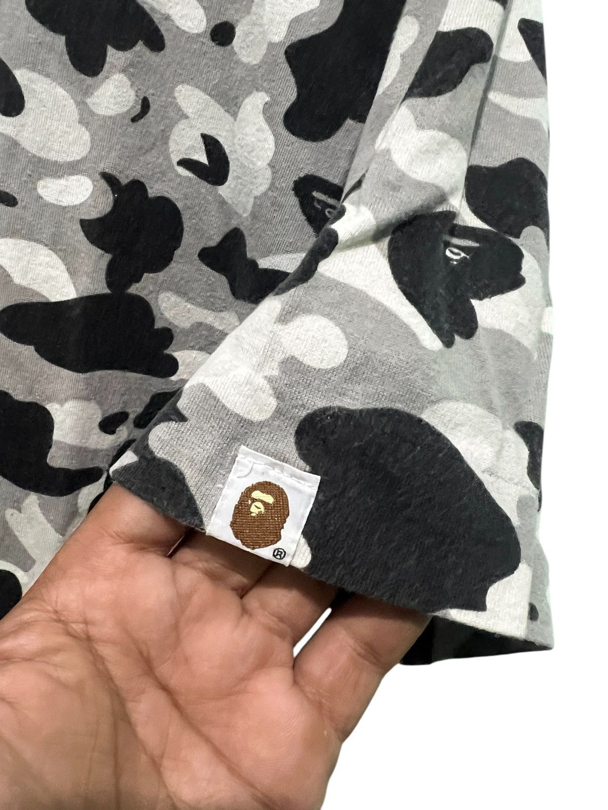 Bape BAPE 1st Camo Gray White T-shirt Size US M / EU 48-50 / 2 - 4 Thumbnail