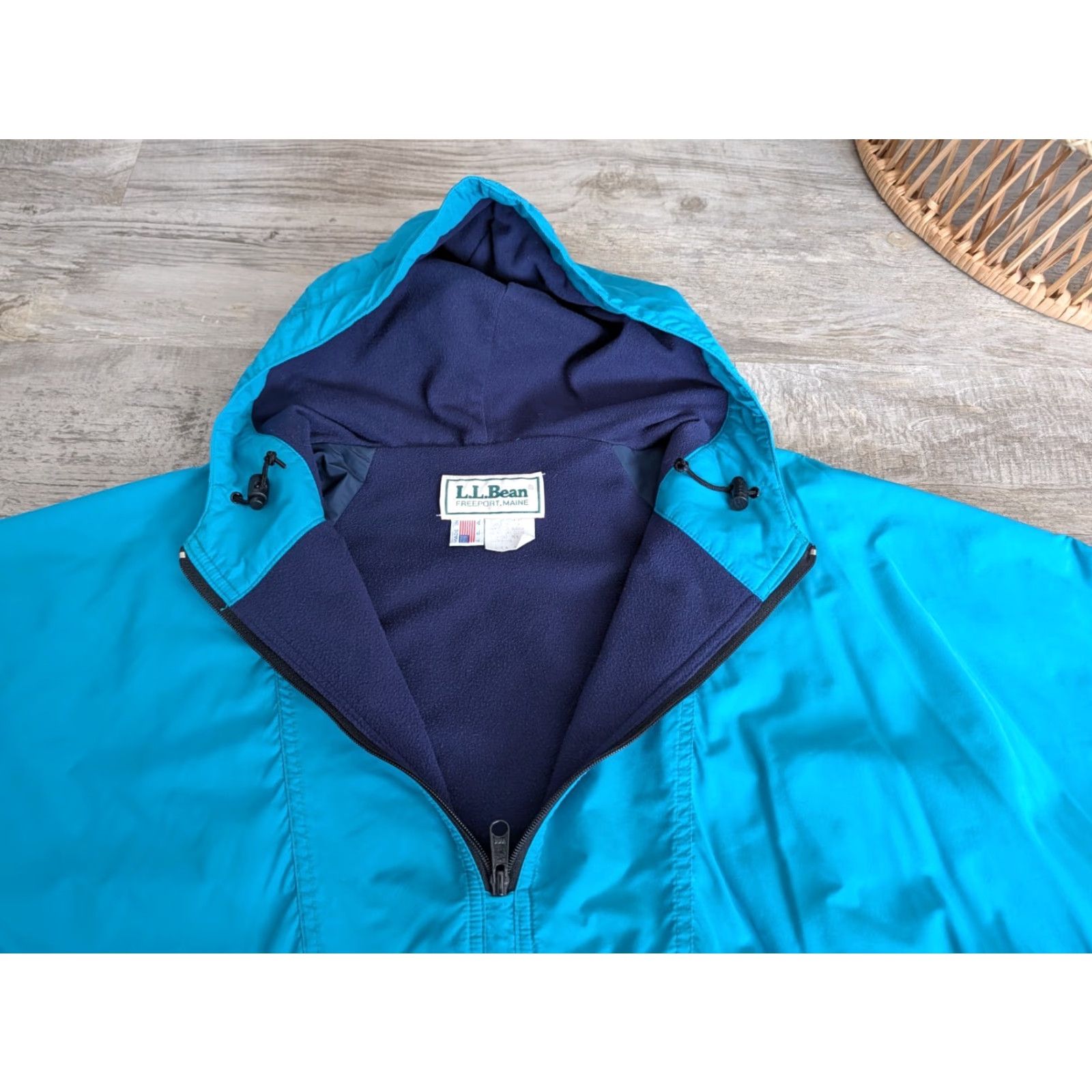 Vintage VINTAGE L.L. Bean Jacket Windbreaker Hooded Nylon Blue M Mens Old School USA Made Short Coat Pocket Zipper Pockets Reg Fit Size US M / EU 48-50 / 2 - 7 Thumbnail