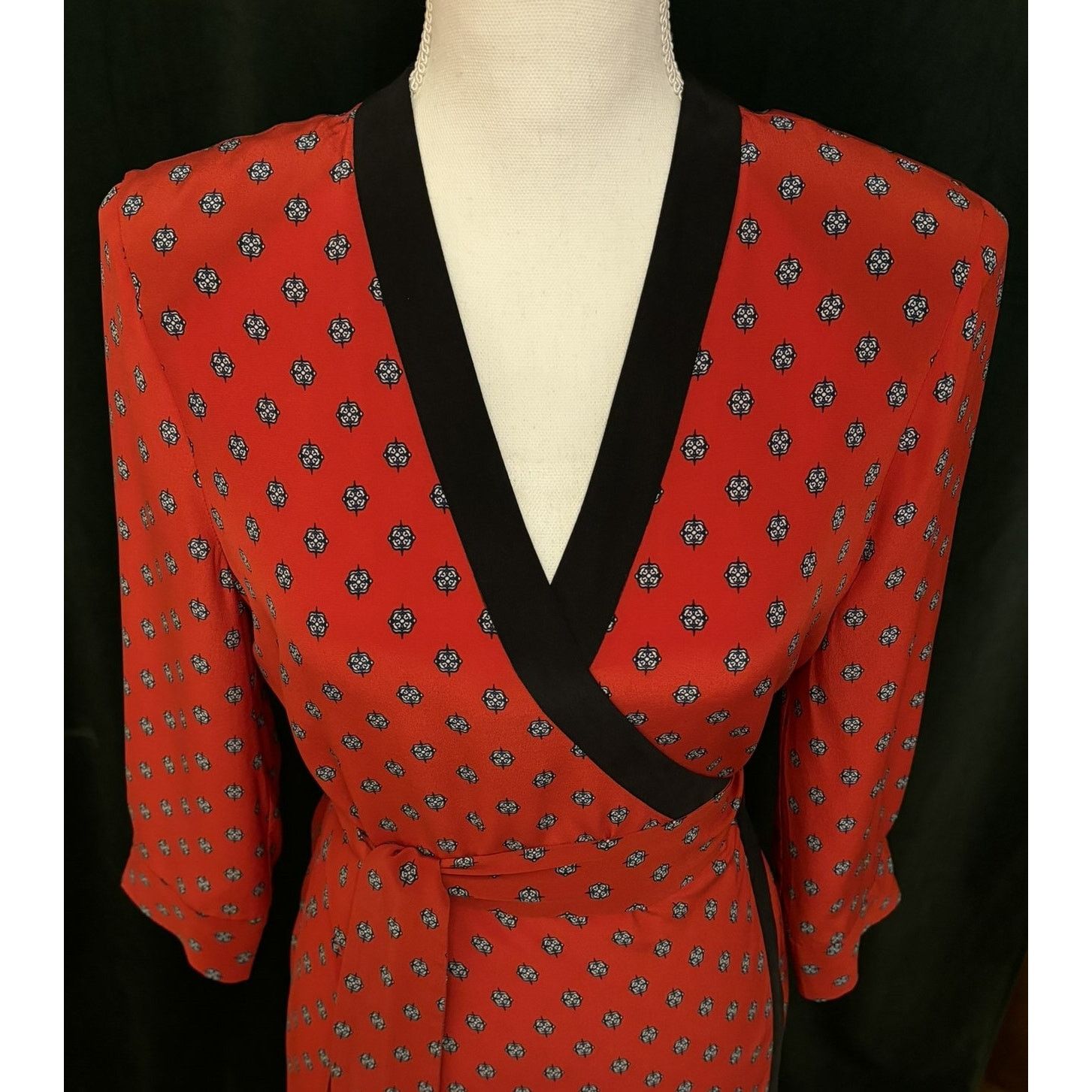 L'AGENCE L'Agence Silk Wrap Dress Red Navy Pattern Small Size S / US 4 / IT 40 - 4 Thumbnail