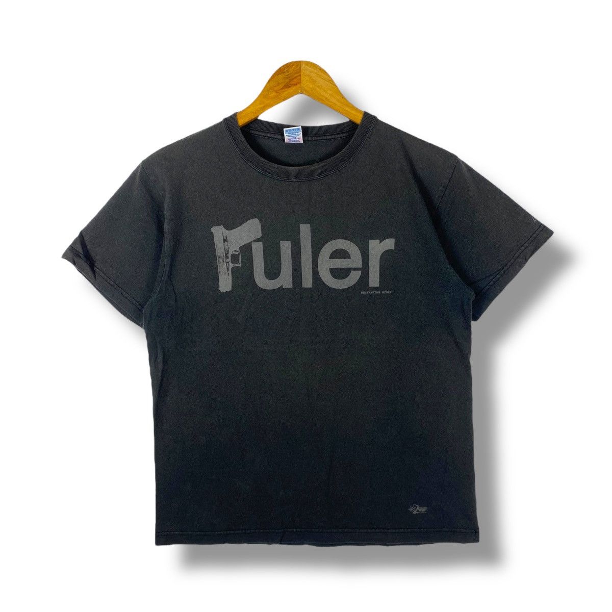 Vintage Vintage RULER King Stuff Gun Graphic Faded Tee Shirt Medium Size US M / EU 48-50 / 2 - 1 Thumbnail