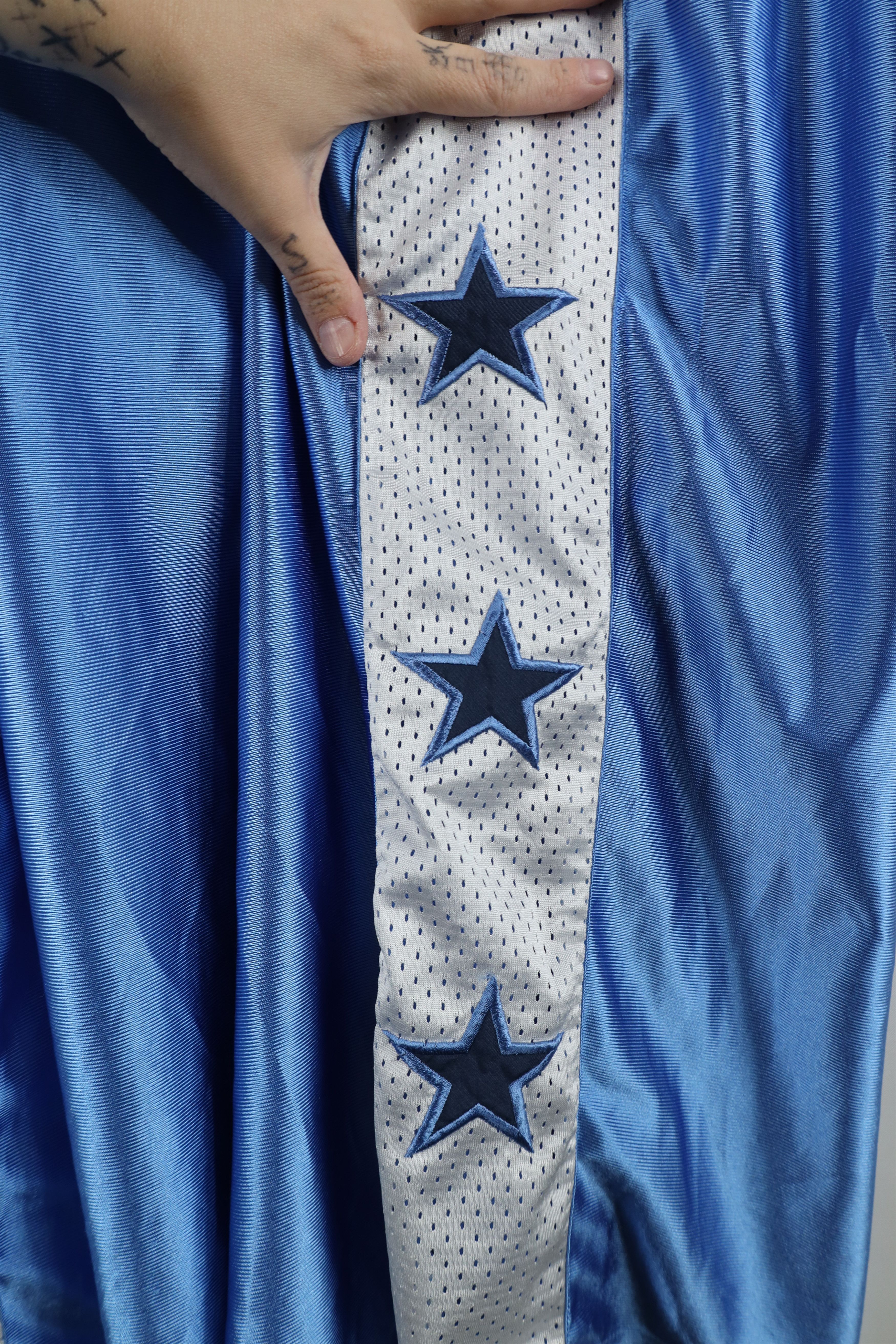 Vintage Vintage Y2K Streetwear Basketball Jersey Carolina Blue Size US XXL / EU 58 / 5 - 7 Thumbnail