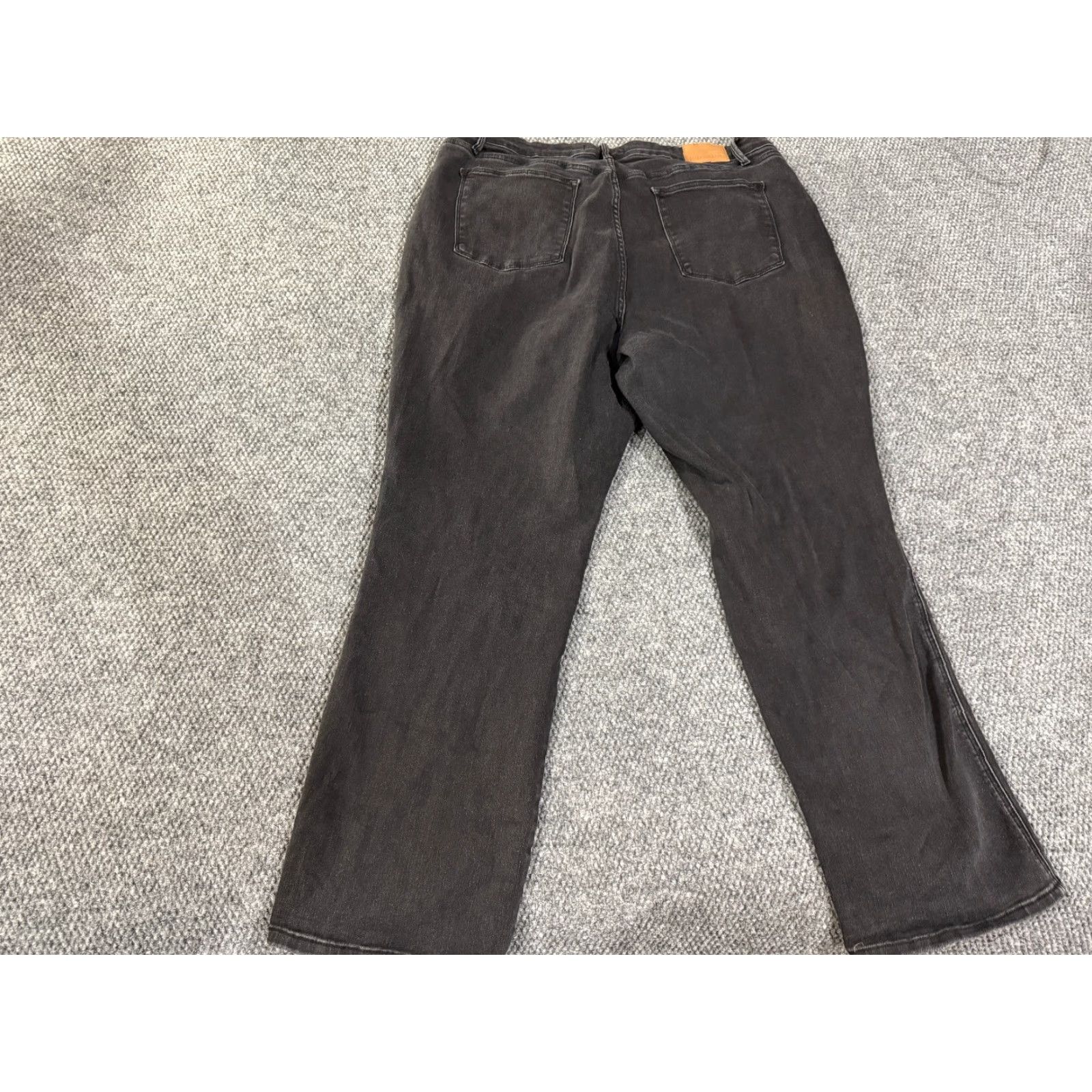 Denime Judy Blue jeans Womens 22W Black Distressed Skinny Stretch Denim Slim Pockets 5-Pocket Design High Rise 32 In Inseam Jeans Size 40" / US 18 - 7 Thumbnail