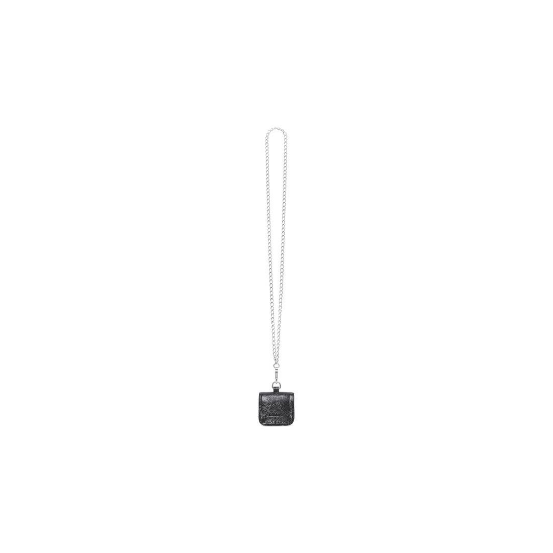 Balenciaga o1tr1nto0525 Size: OS / Le Cagole Flap Earpods With Chain Size ONE SIZE - 5 Thumbnail