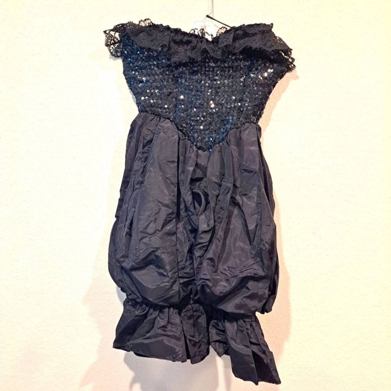 Other Vintage Loralie made in USA black sequin lace 80s dress 10 Size L / US 10 / IT 46 - 1 Thumbnail