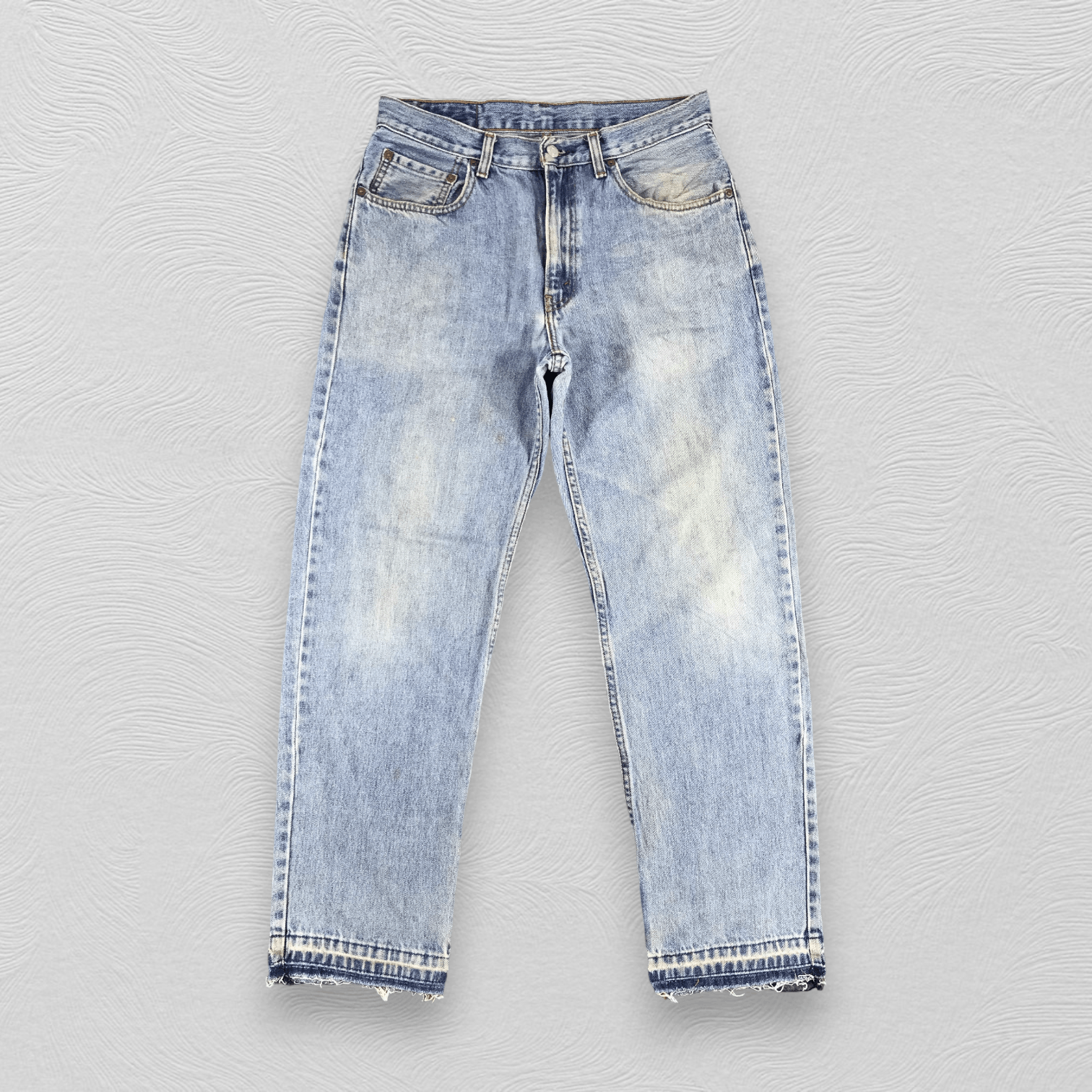 Levi's Vintage Levis 550 Jeans Stone Wash Distressed Hem KJ536 Size US 32 / EU 48 - 1 Thumbnail