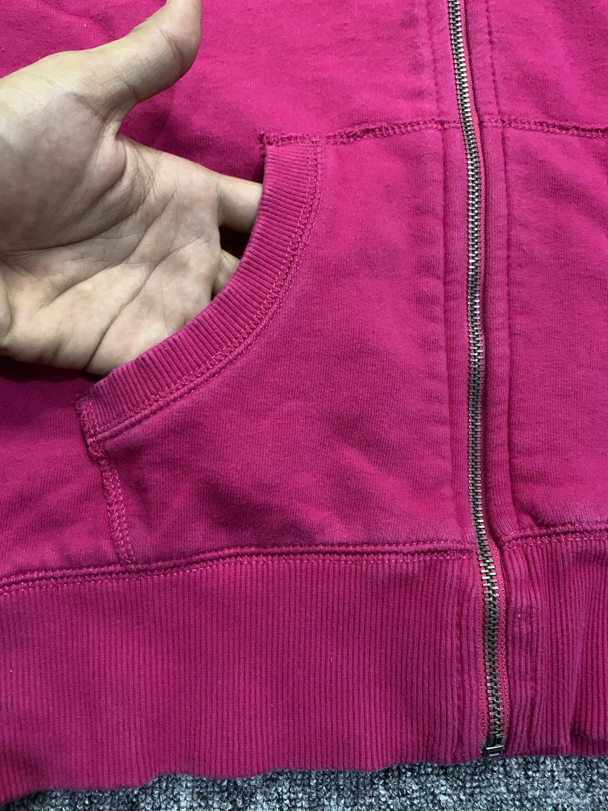 Tommy Hilfiger Hilfiger Pink Y2k Distressed Zip Fur Hoodie Size M / US 6-8 / IT 42-44 - 6 Thumbnail