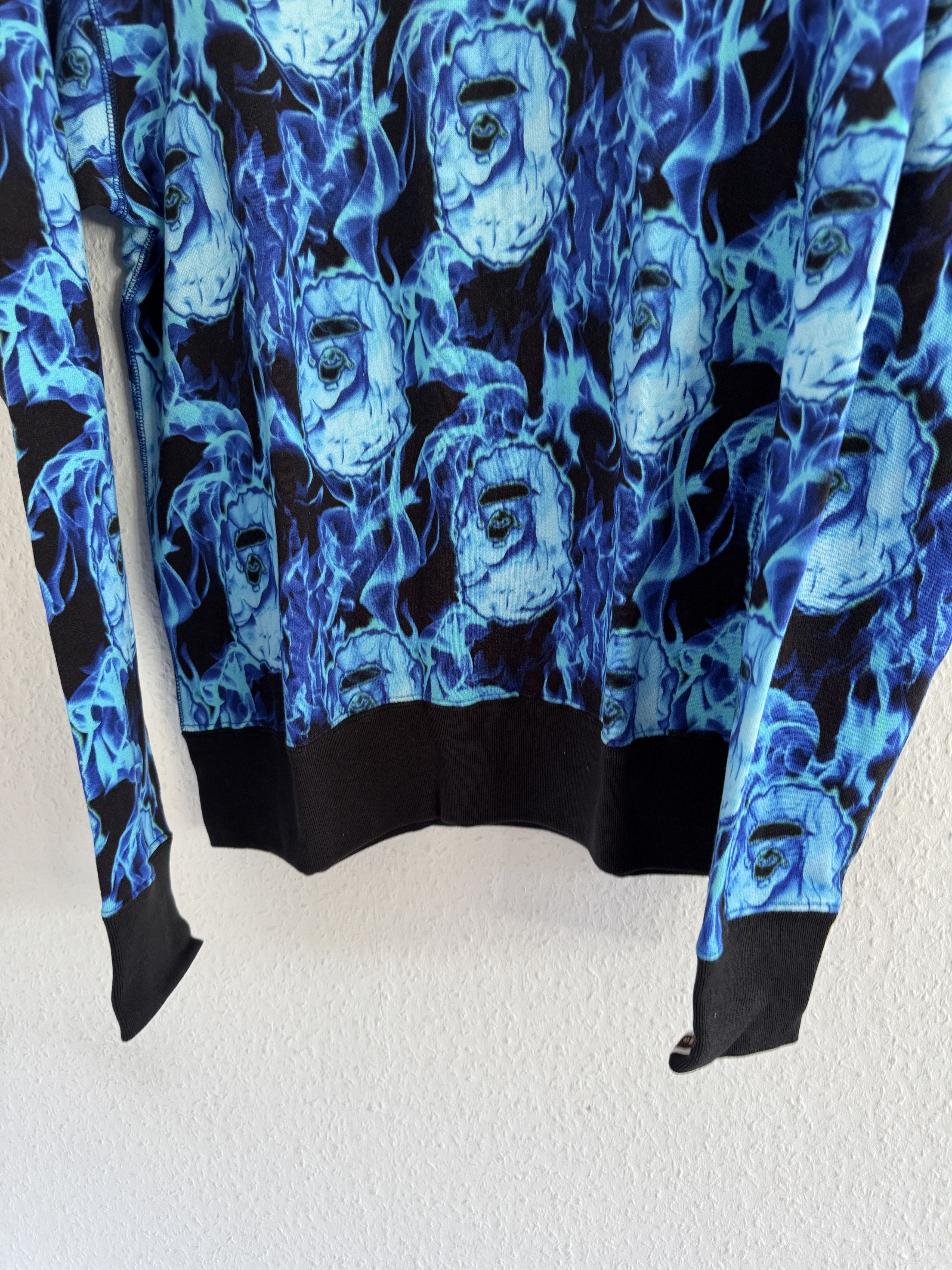 Bape Flame Allover Print Crewneck Size US M / EU 48-50 / 2 - 3 Thumbnail