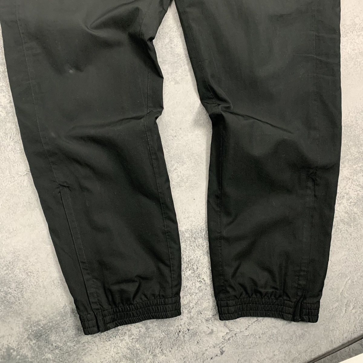 Nike Vintage Y2K Nike Nylon Sweatpants Black Joggers Swoosh Logo Size US 34 / EU 50 - 3 Thumbnail