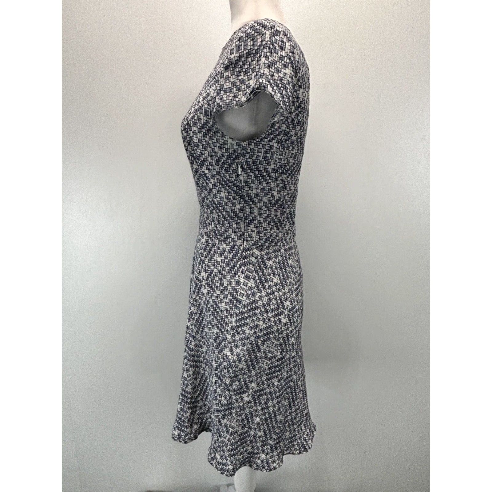 Reiss Reiss Silk Dress Women's Short Sleeve Fit & Flare Blue White Geometric Casual Party Size 28" / US 6 / IT 42 - 2 Thumbnail