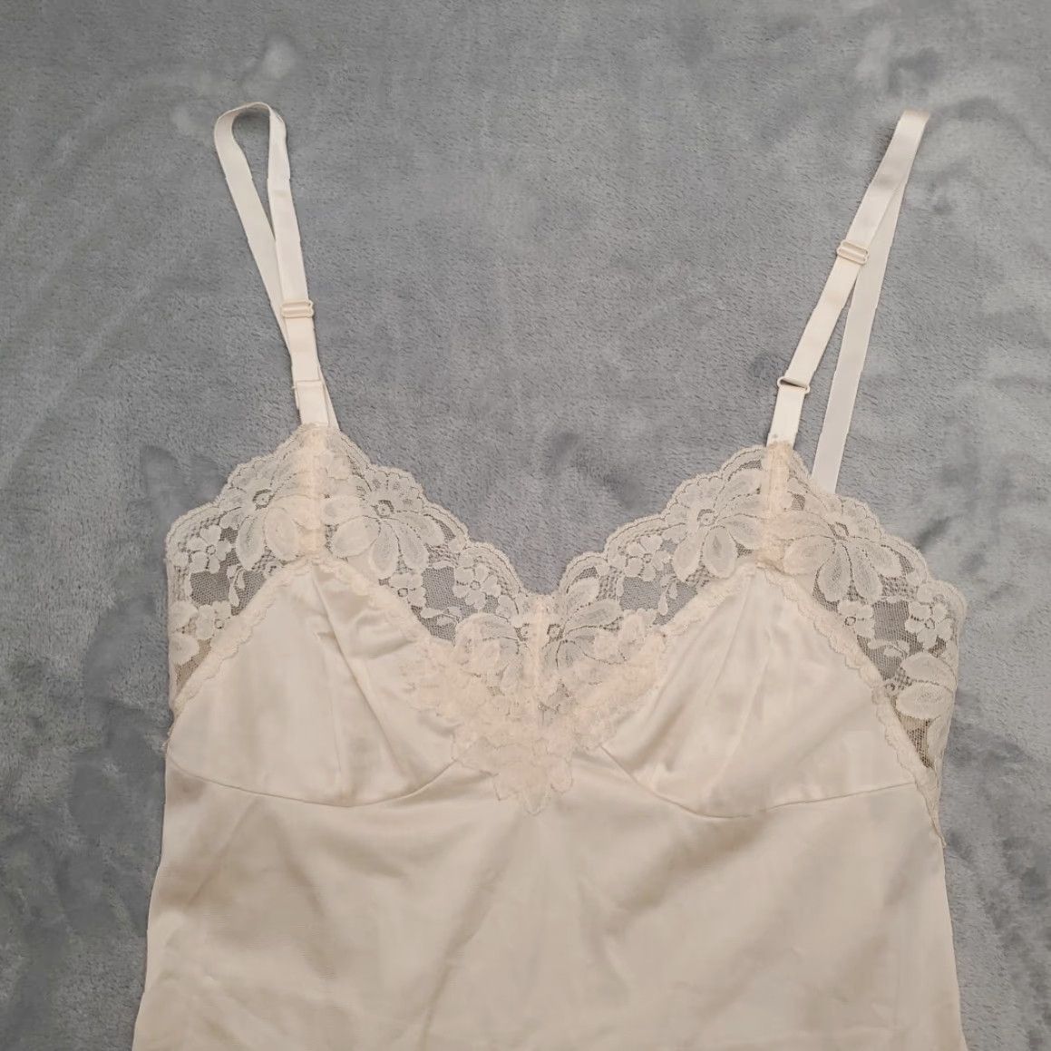 Vintage VINTAGE Lorraine Nightgown Womens 36 Tall Beige Nylon Lace Romantic Cottagecore Camisole Sleeveless Shirt Dress Womens Lace Size ONE SIZE - 4 Thumbnail