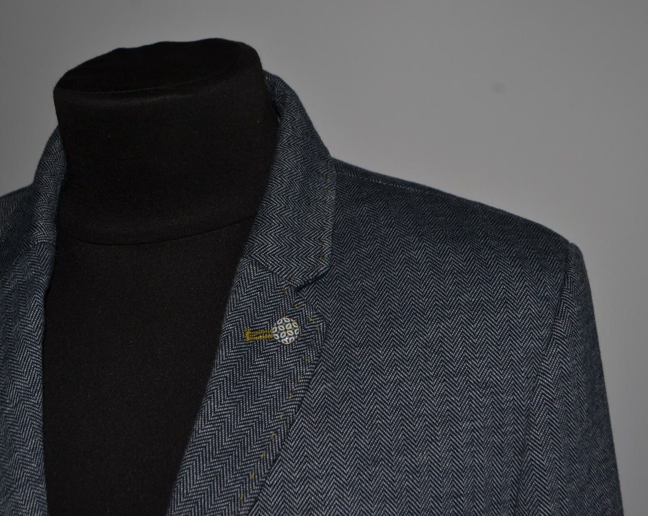 Ted Baker Ted Baker Blazer Gray Two buttons Size 6 /M Size 48R - 2 Thumbnail