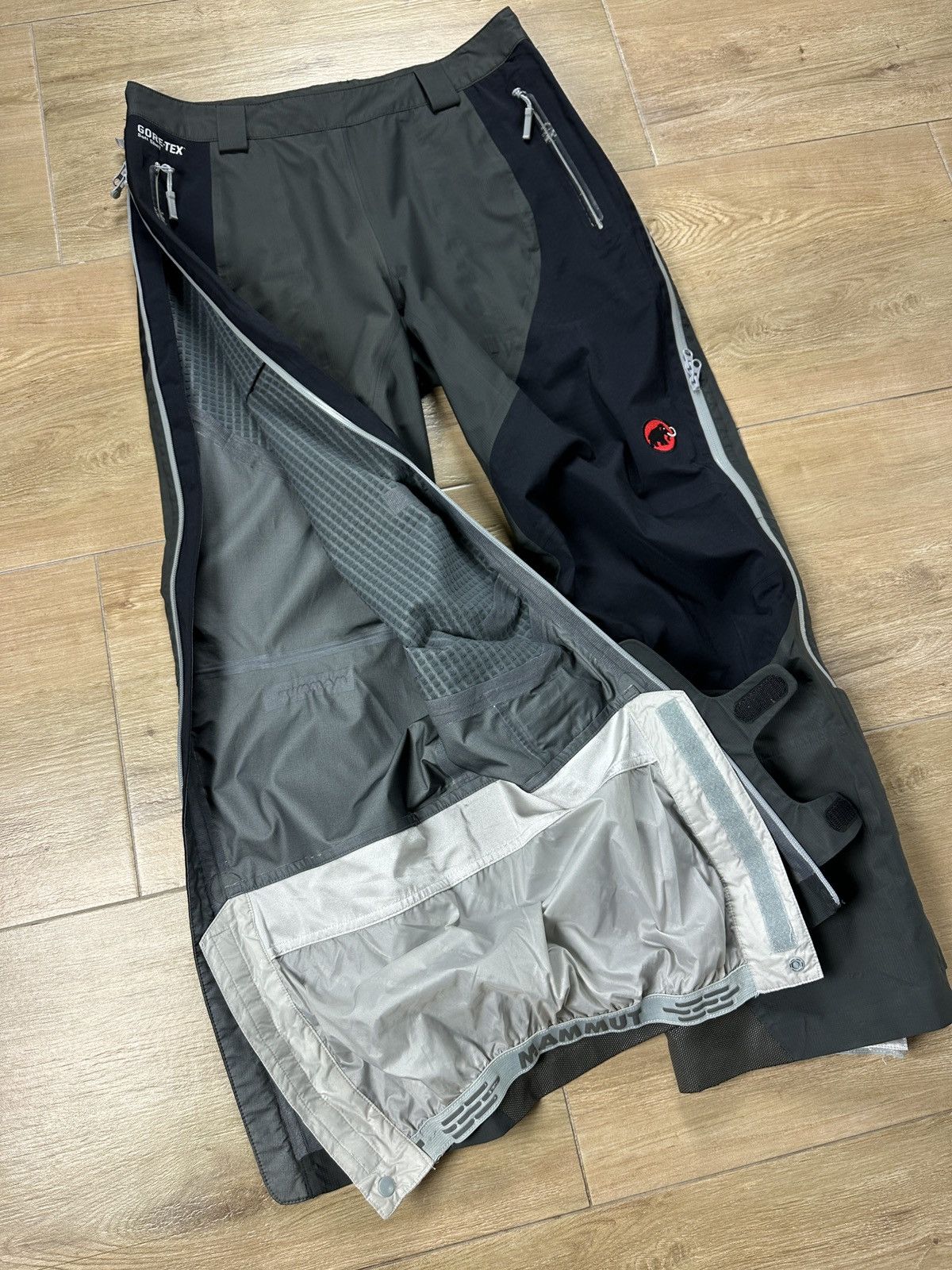 Mammut × Vintage Vintage Mammut Gore-Tex SoftShell Hiking Outdoor Ski Pants W Size 38" / US 16 / IT 52 - 9 Thumbnail