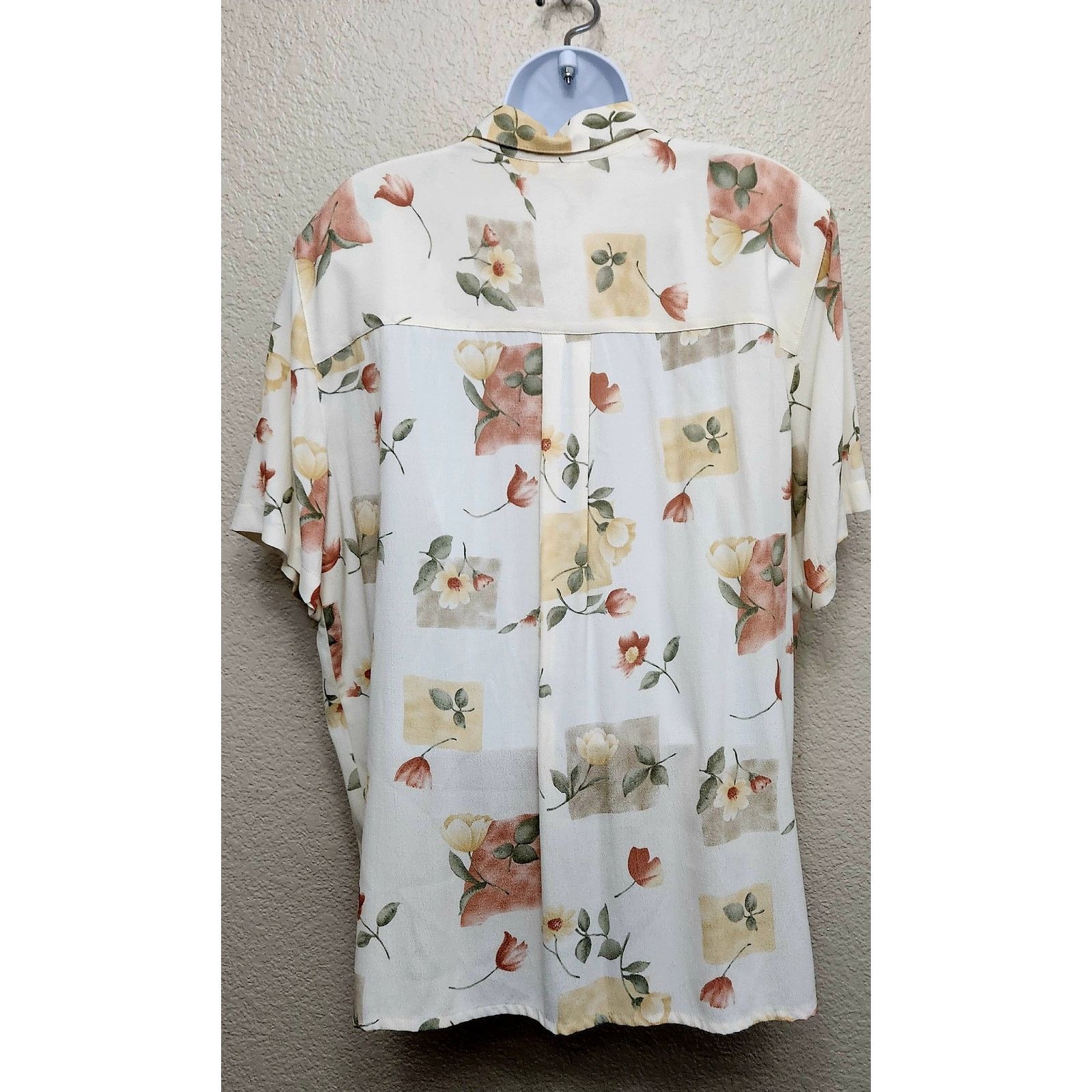 Other VTG Alfred Dunner Cream Green Floral Hidden Button Top 16 Size XXL / US 16-18 / IT 52-54 - 4 Thumbnail