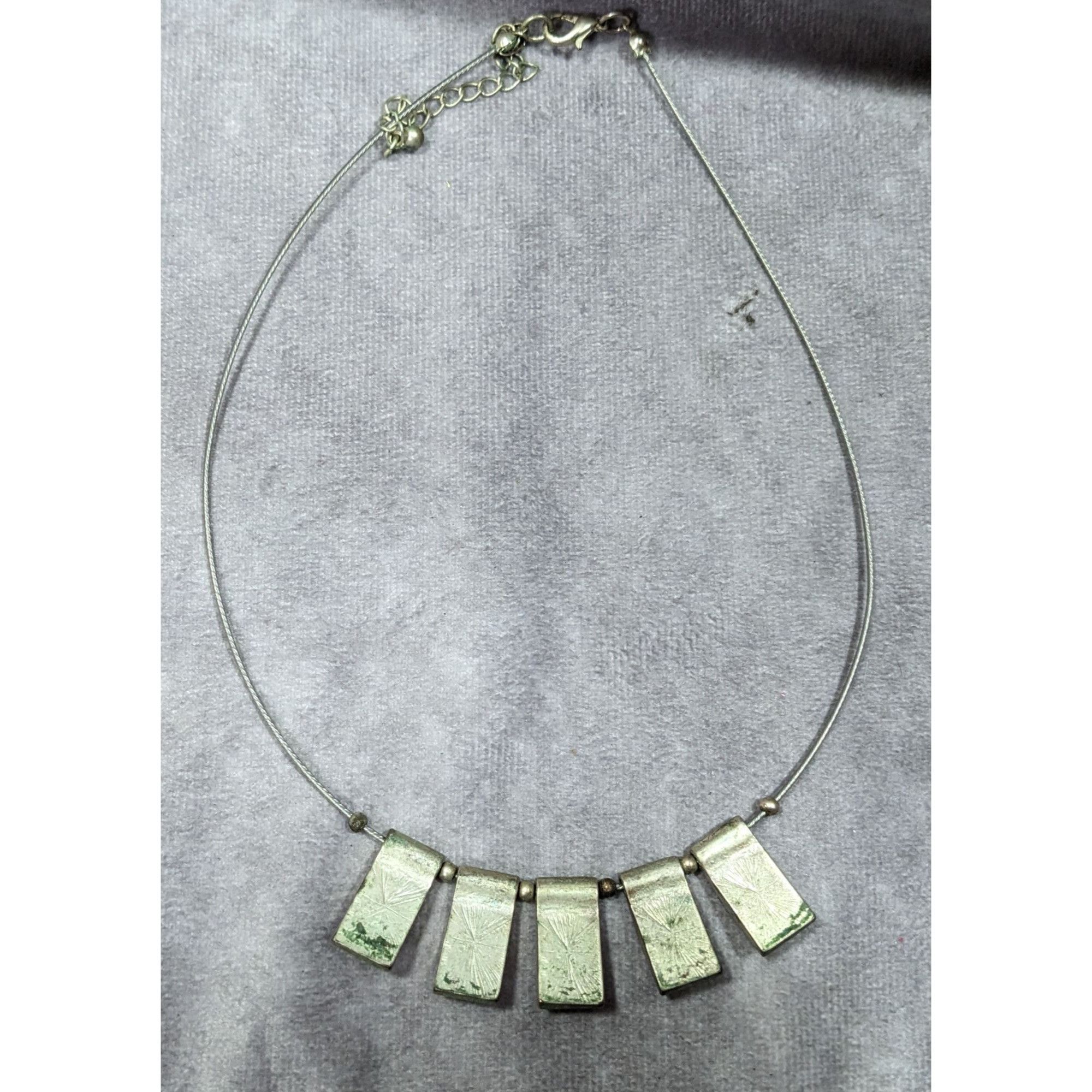 Other Rainbow Holographic Tiger Stripe Silver Tone Charm Necklace Size ONE SIZE - 9 Thumbnail