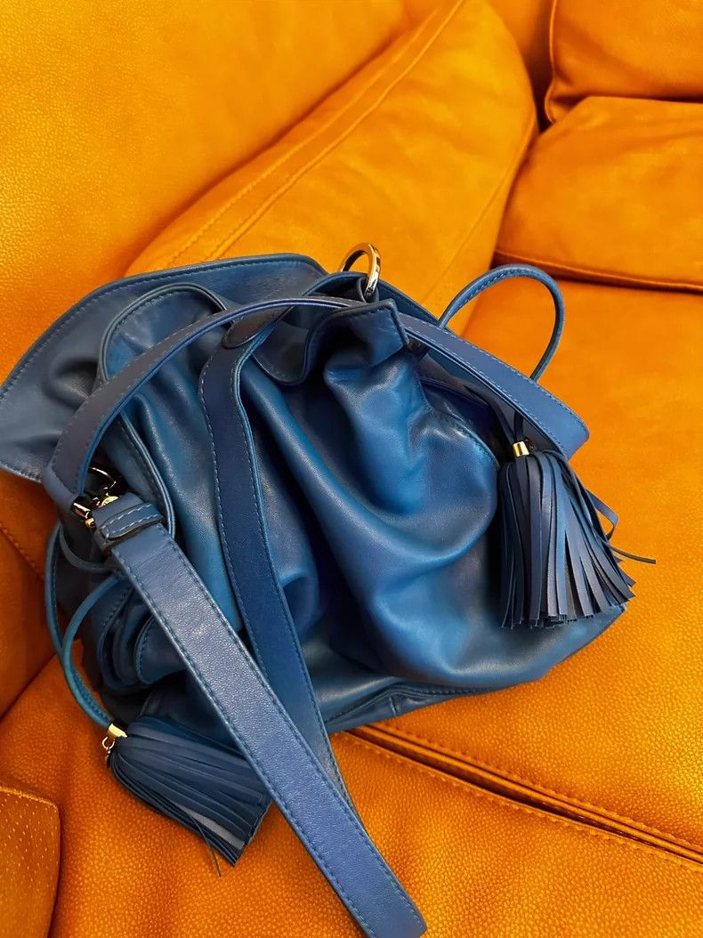 Loewe loewe Lambskin tassel drawstring bucket bag 2503-Nextarrow Size ONE SIZE - 3 Thumbnail